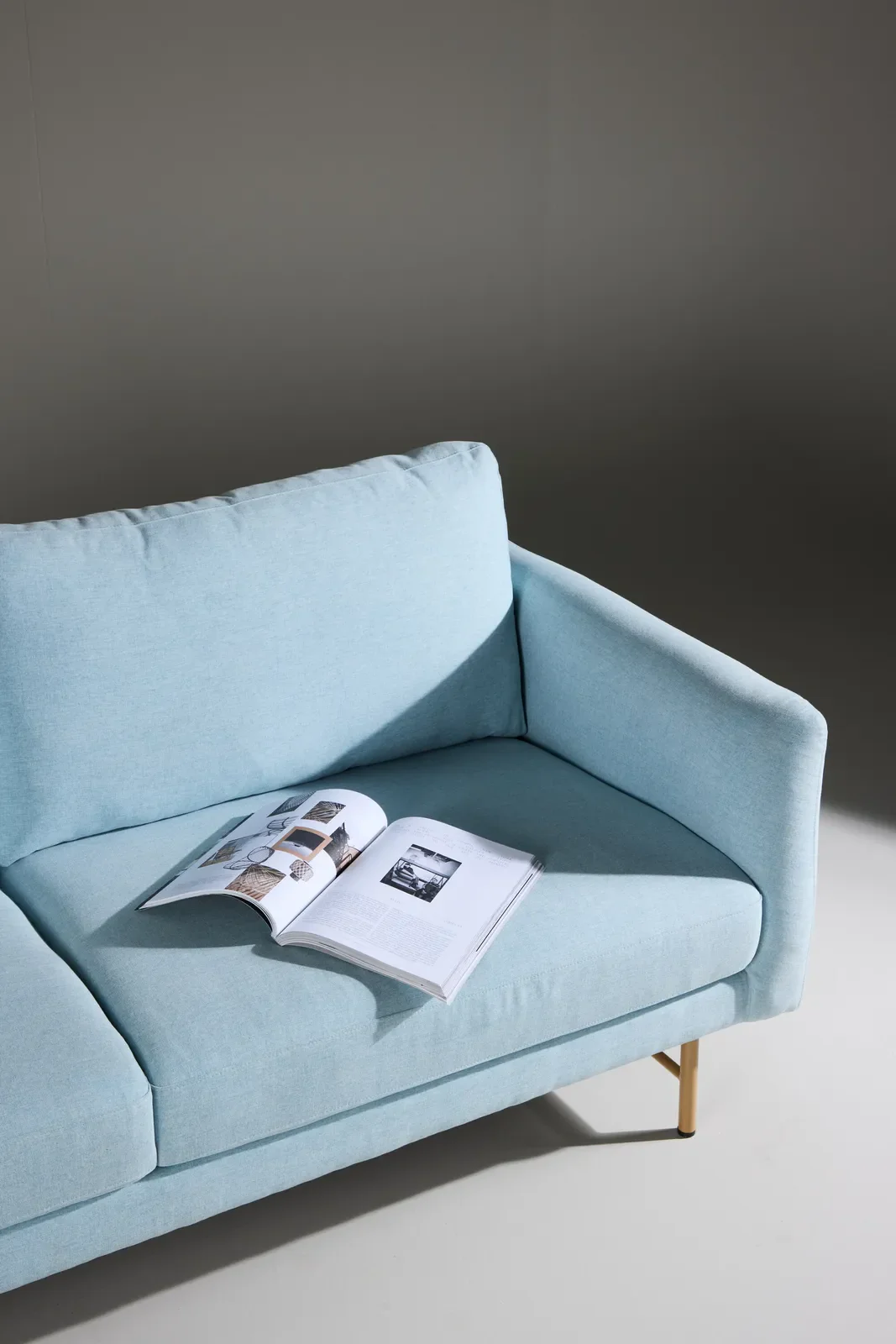 3-Sitzer Sofa in babyblau - Image 3
