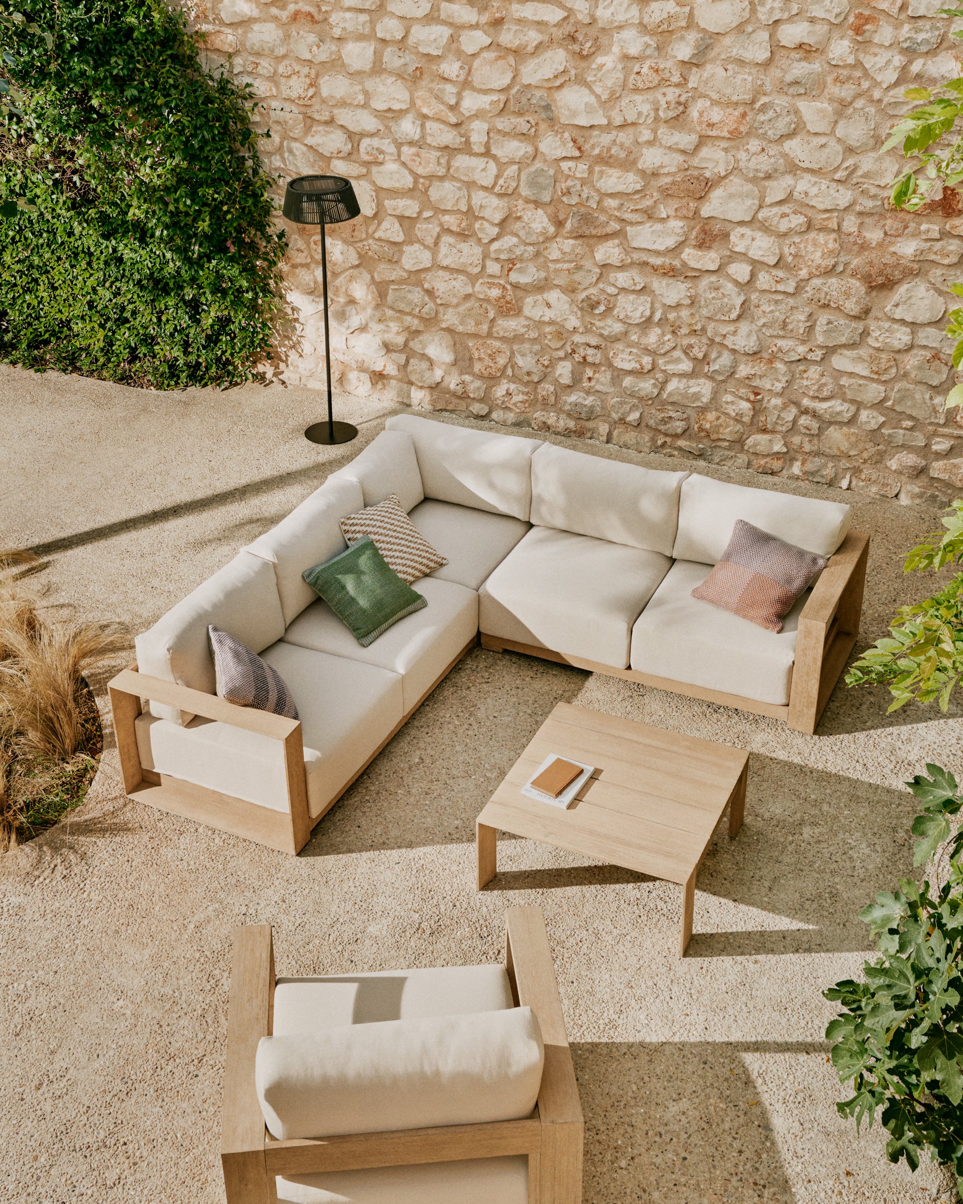 5-Sitzer-Ecksofa Ambra aus massivem Akazienholz mit hellem Finish 248 cm - Image 2