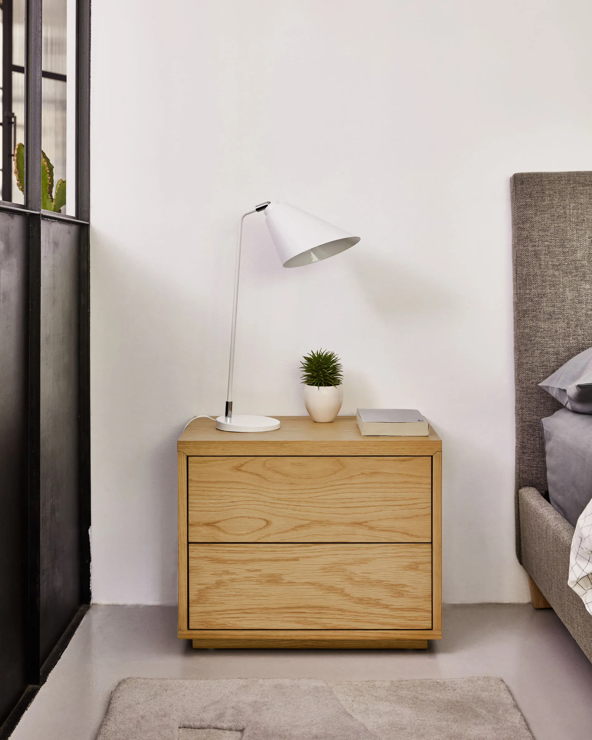 Abilen Nachttisch aus Eichenfurnier 53 x 44 cm FSC 100% - Image 2