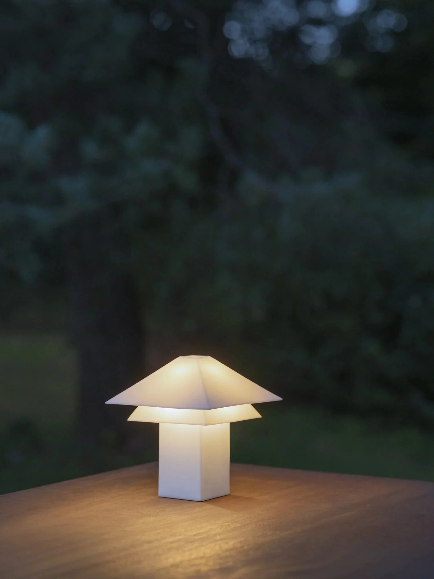 Akku LED-Leuchte - SANAKA - in White - Image 3