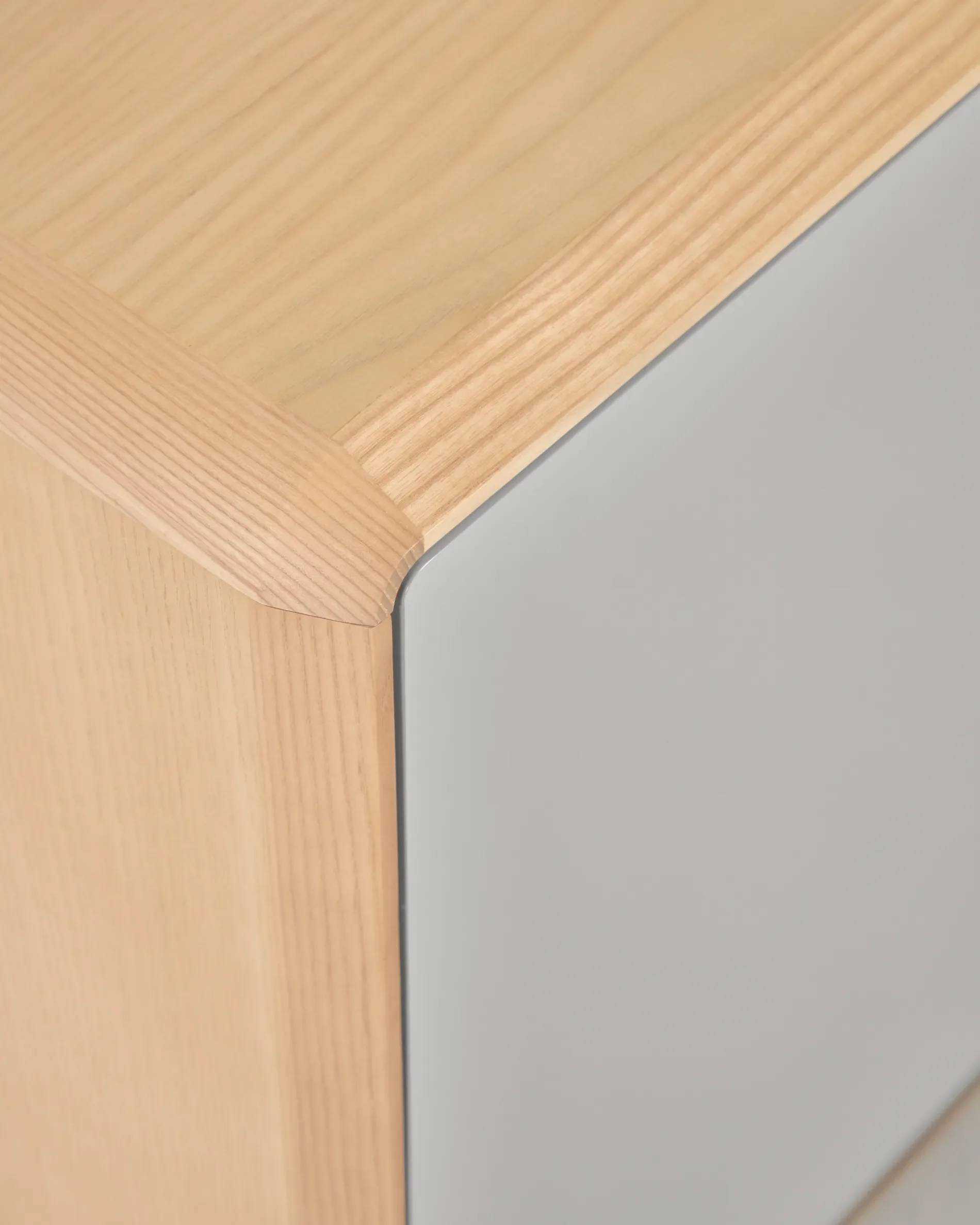 Anielle Nachttisch aus massiver Esche und Eschenfurnier 50 x 58,4 cm - Image 7