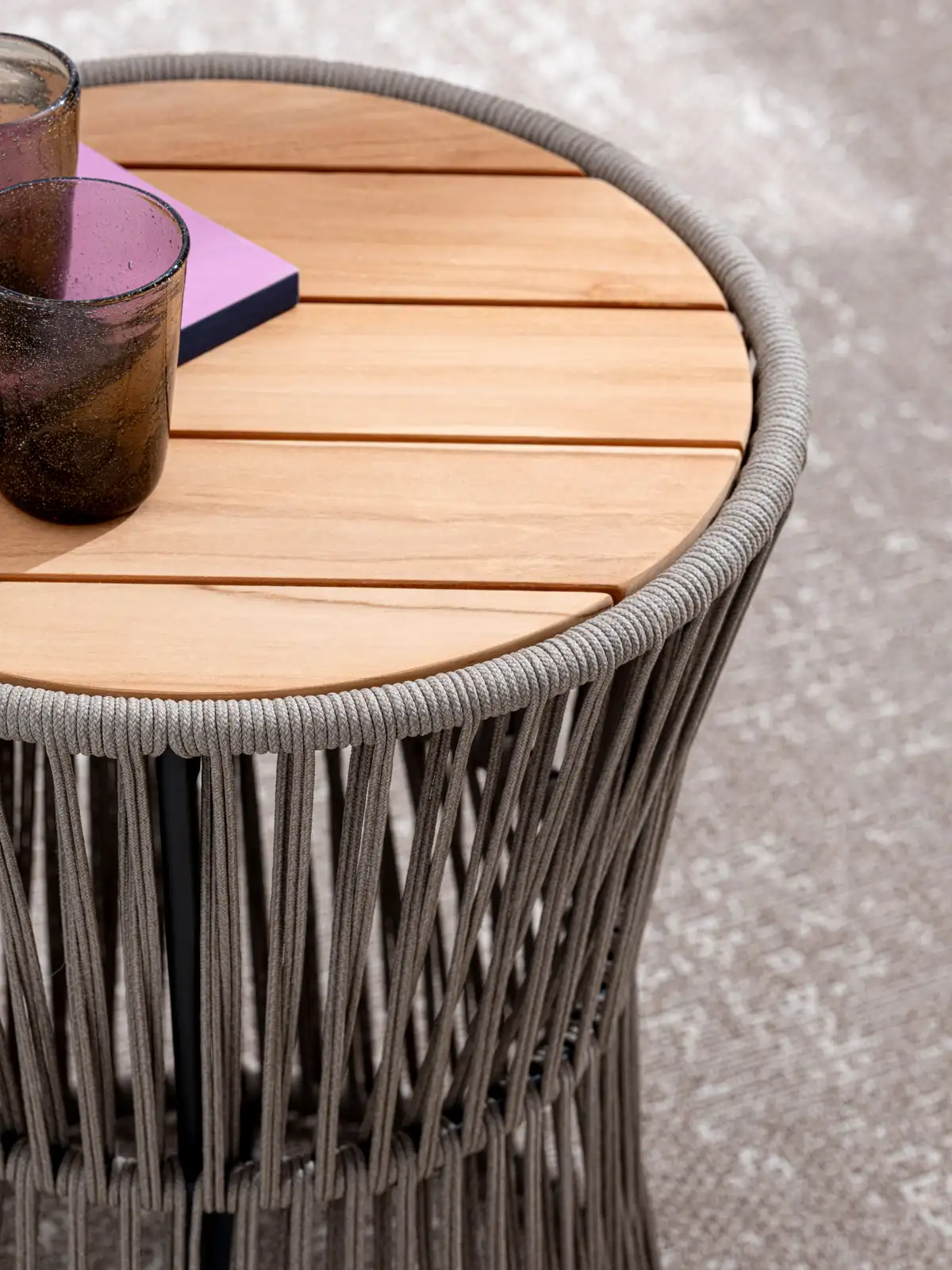 Garten Couchtisch Carles aus Seil und Teakholz 45x45x54 cm - Image 3