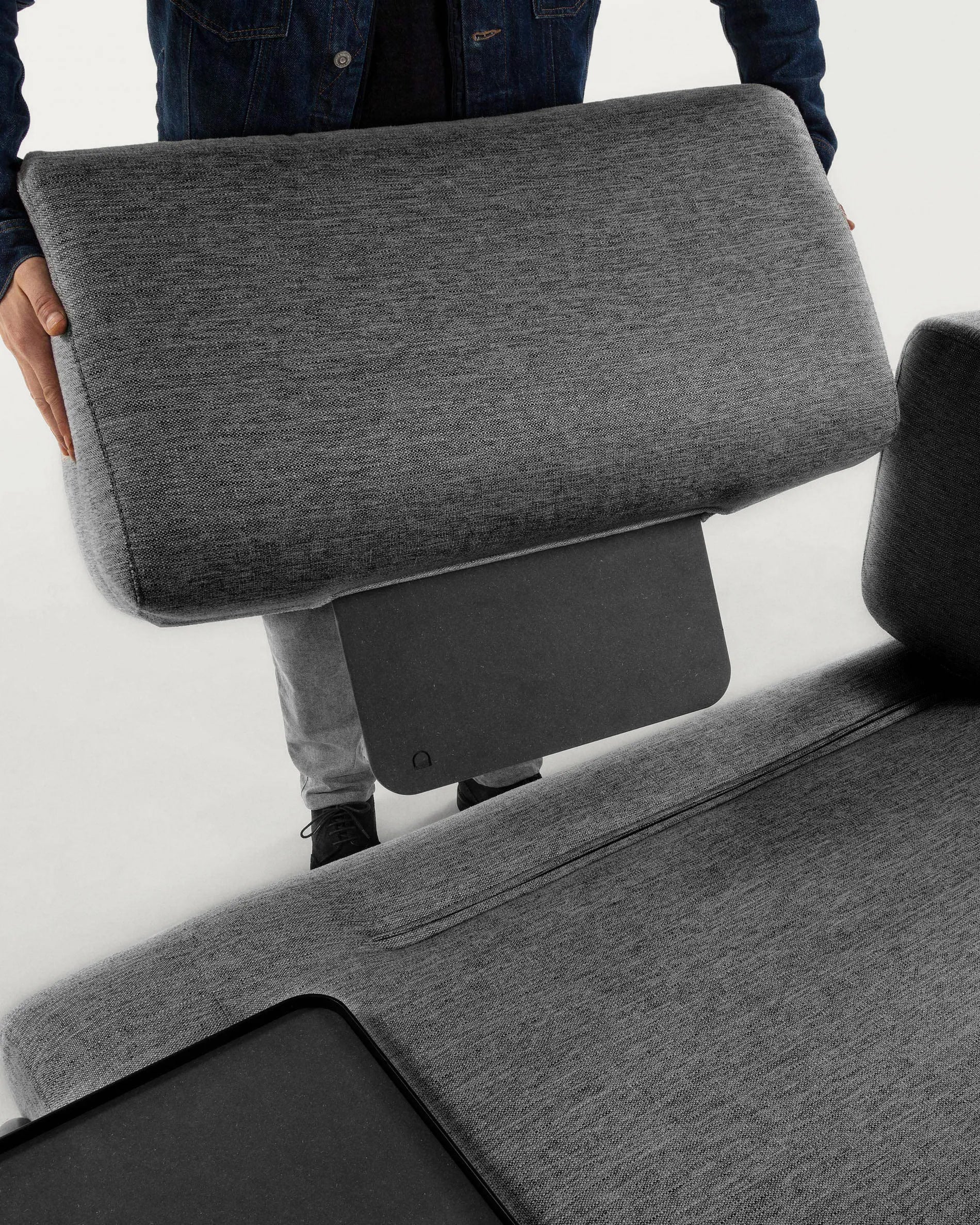 Compo 3-Sitzer Sofa dunkelgrau mit großem Tablett 252 cm - Image 8