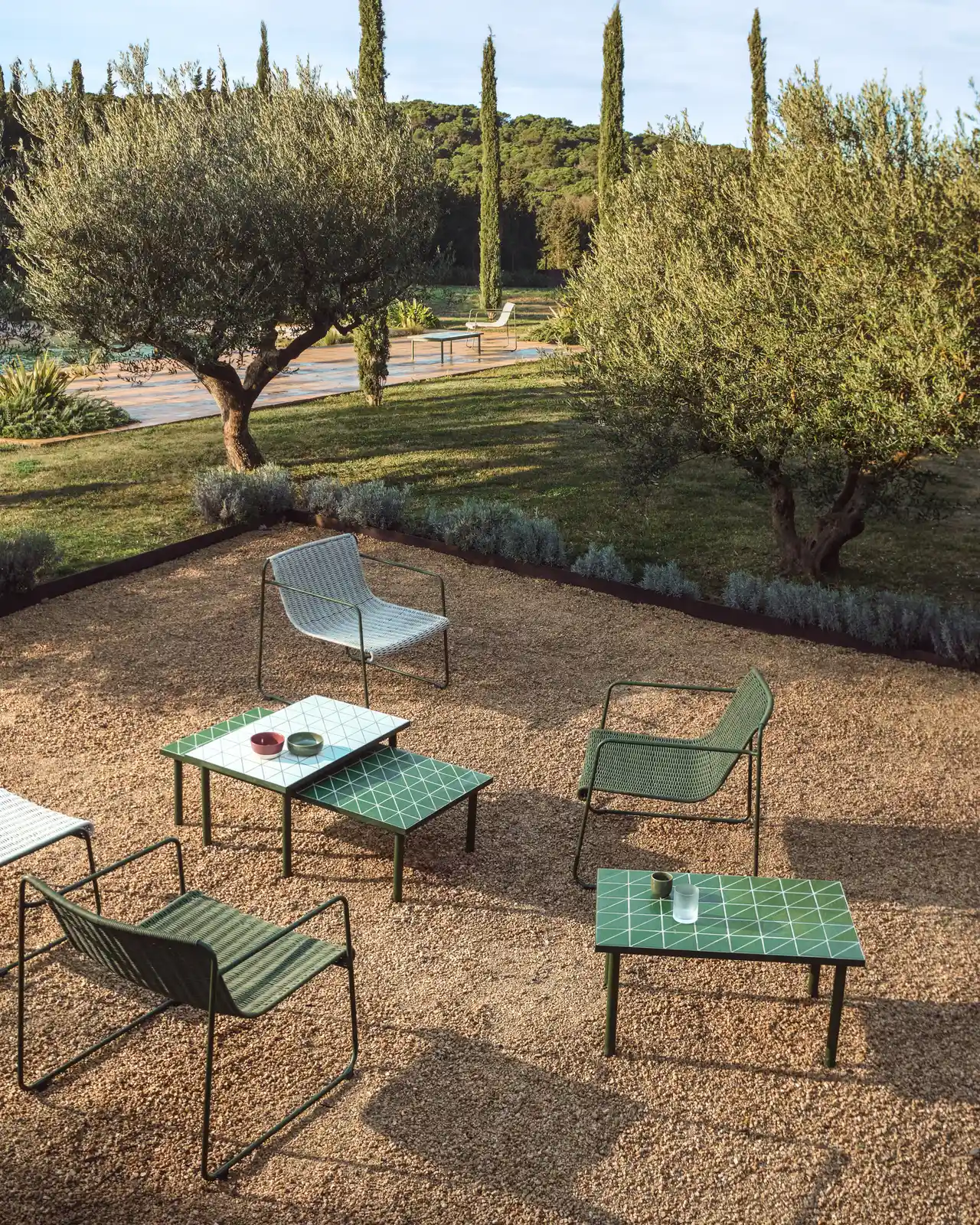 Couchtisch Maurina aus verzinktem Stahl in Grün mit grünen Kacheln, 122 x 61 cm - Image 4