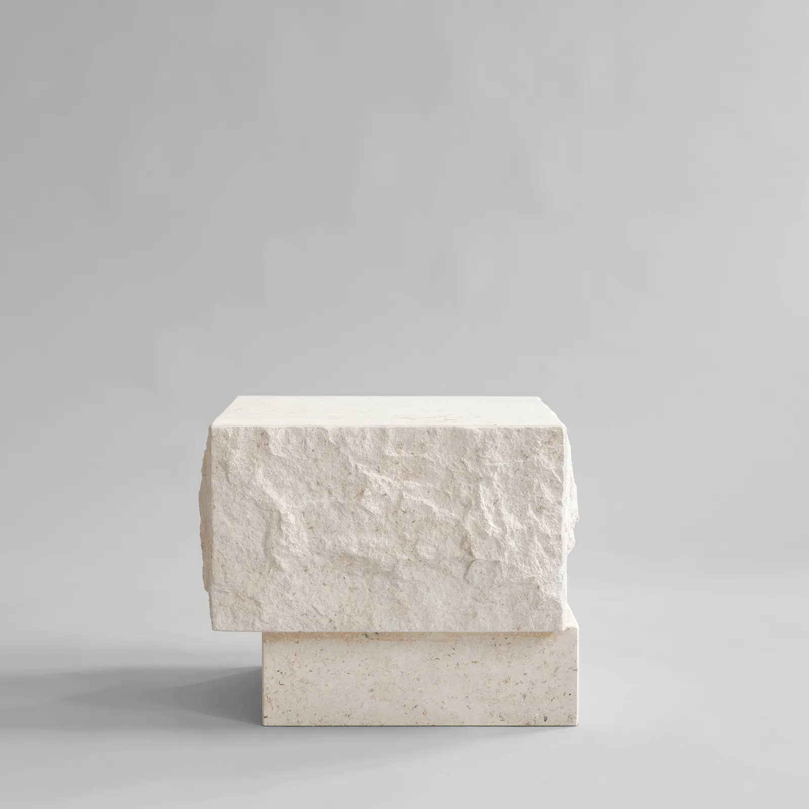 Couchtisch Temple aus Kalkstein, klein, 42x40x35 cm