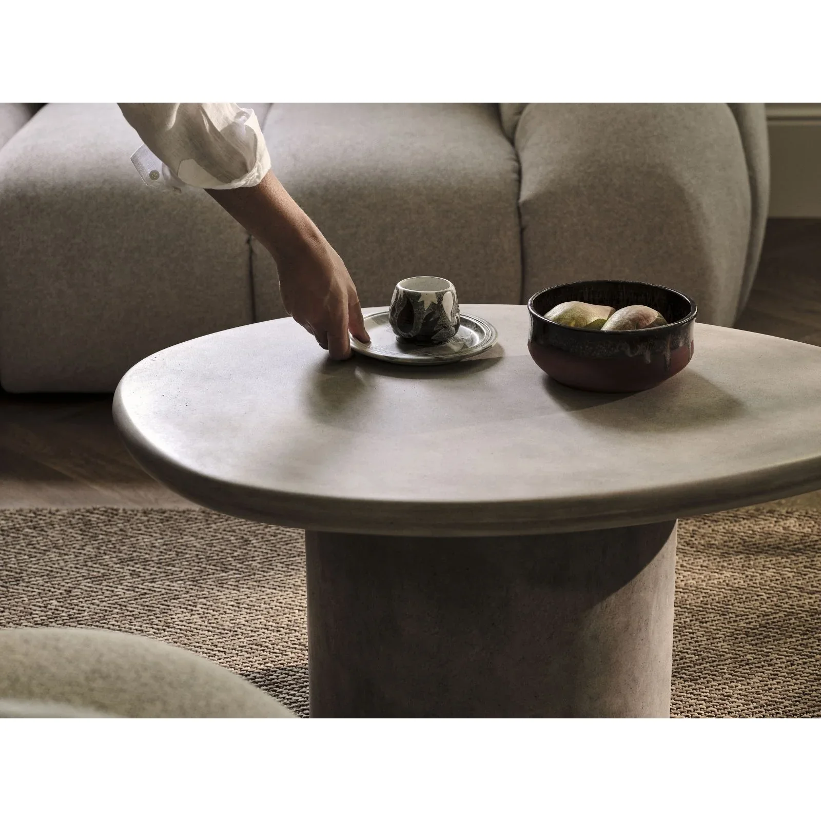 Daria Couchtisch aus Beton, 85x61x40 cm - Image 3