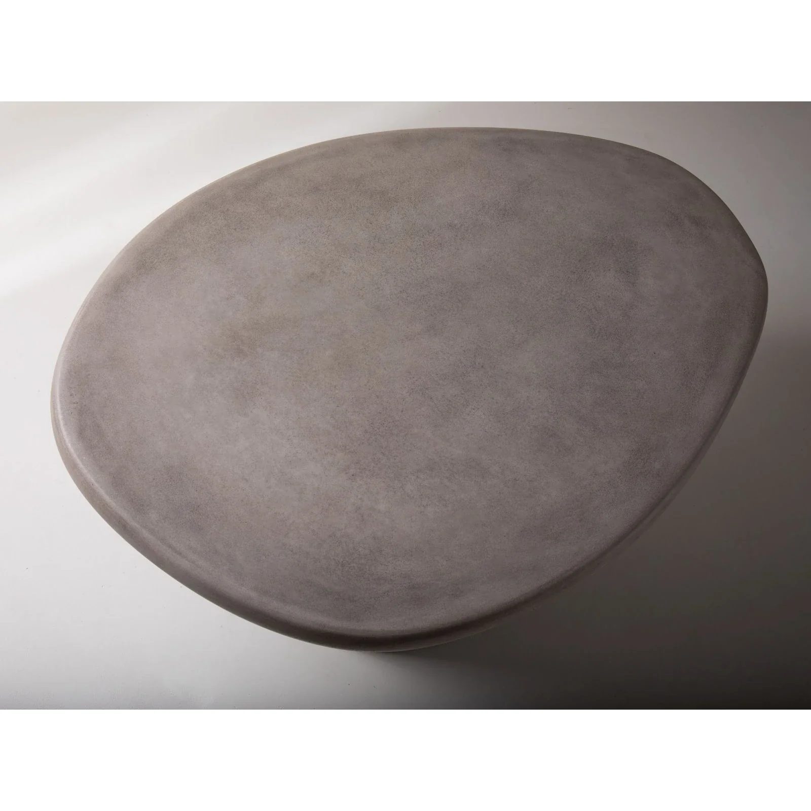 Daria Couchtisch aus Beton, 85x61x40 cm - Image 7