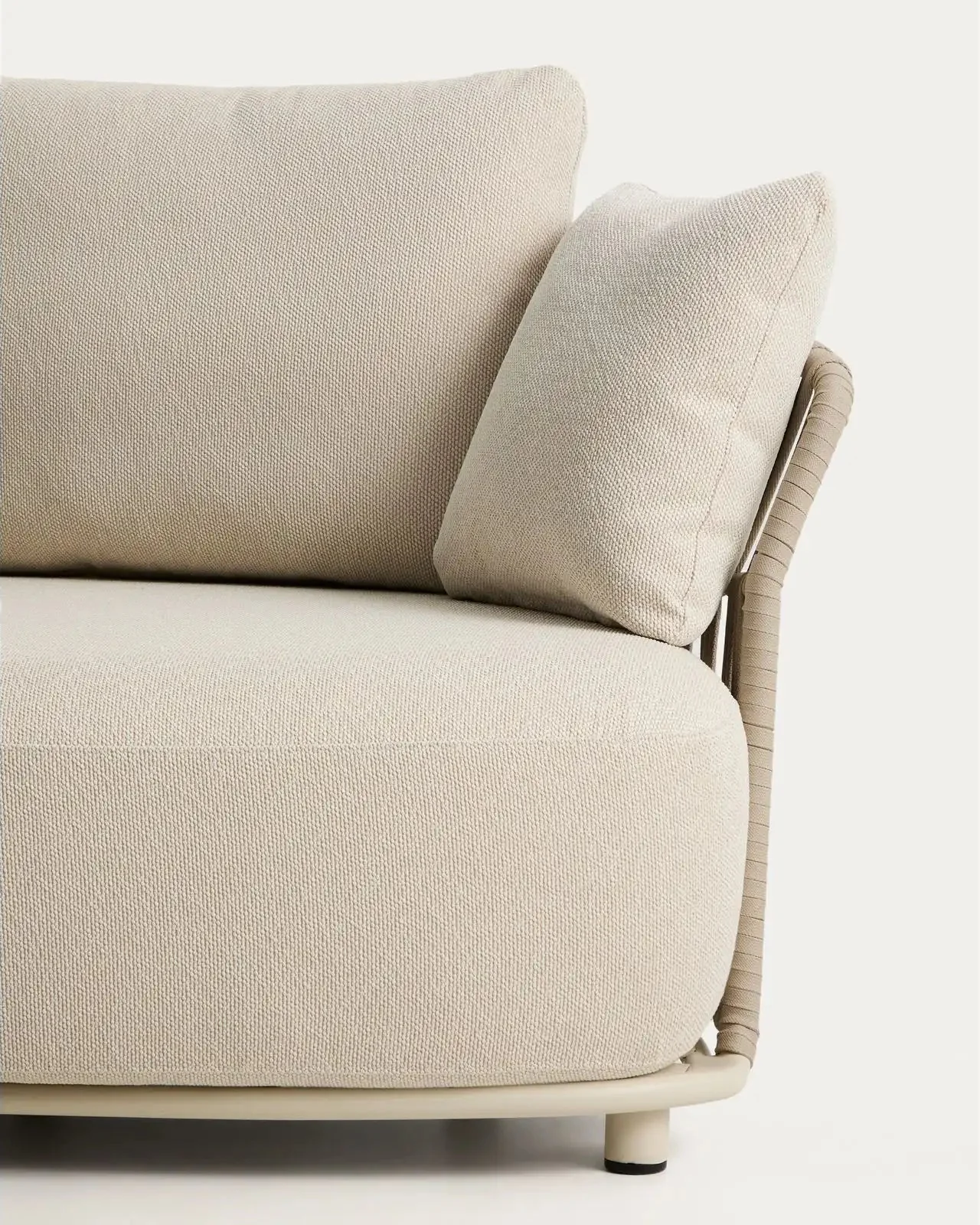 Ecrufarbenes 2-Sitzer-Sofa Osani und geschwungenes Modul aus ecrufarbenem Aluminium und taupefarbenem Seil, 274 cm - Image 3