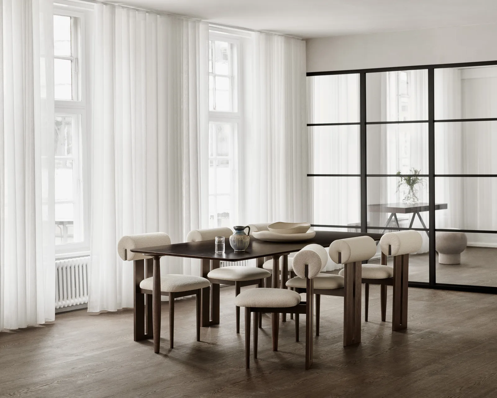 Esstisch Oku aus Eichenfurnier und Massivholz Eiche, 250×95×74 cm - Image 3