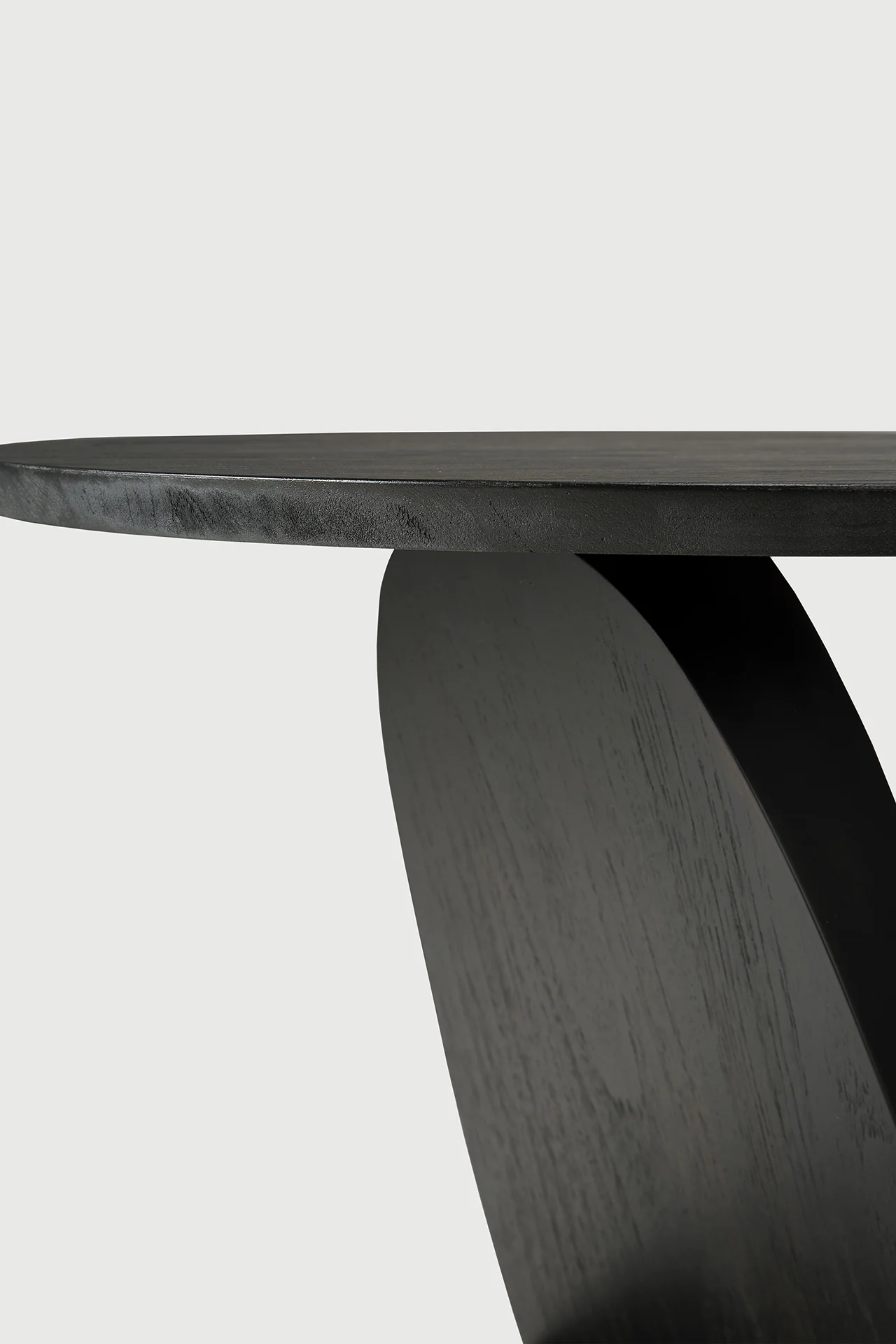 Oblic Beistelltisch - lackiertes Teak - schwarz - rund - 52 x 52 x 49 cm - Image 6
