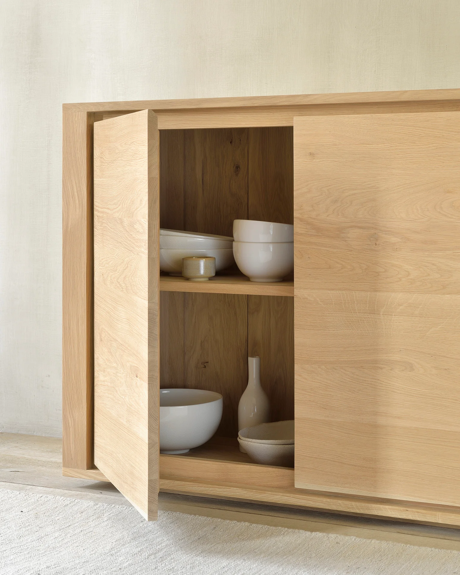 Shadow Sideboard - Eiche - 5 Türen - 250 x 45 x 84 cm - Image 10