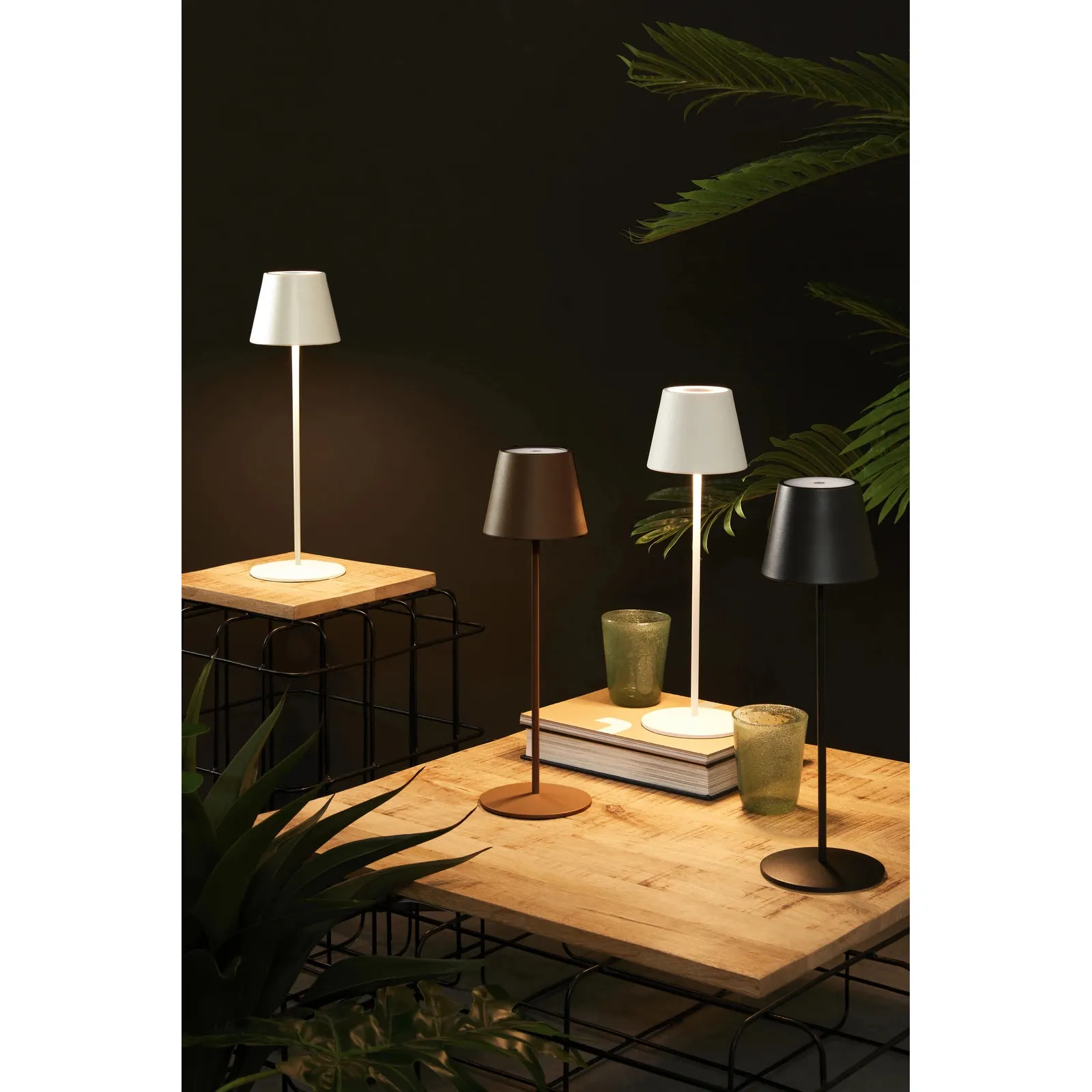 Etna Tischlampe LED Weiss Höhe 38 cm - Image 8