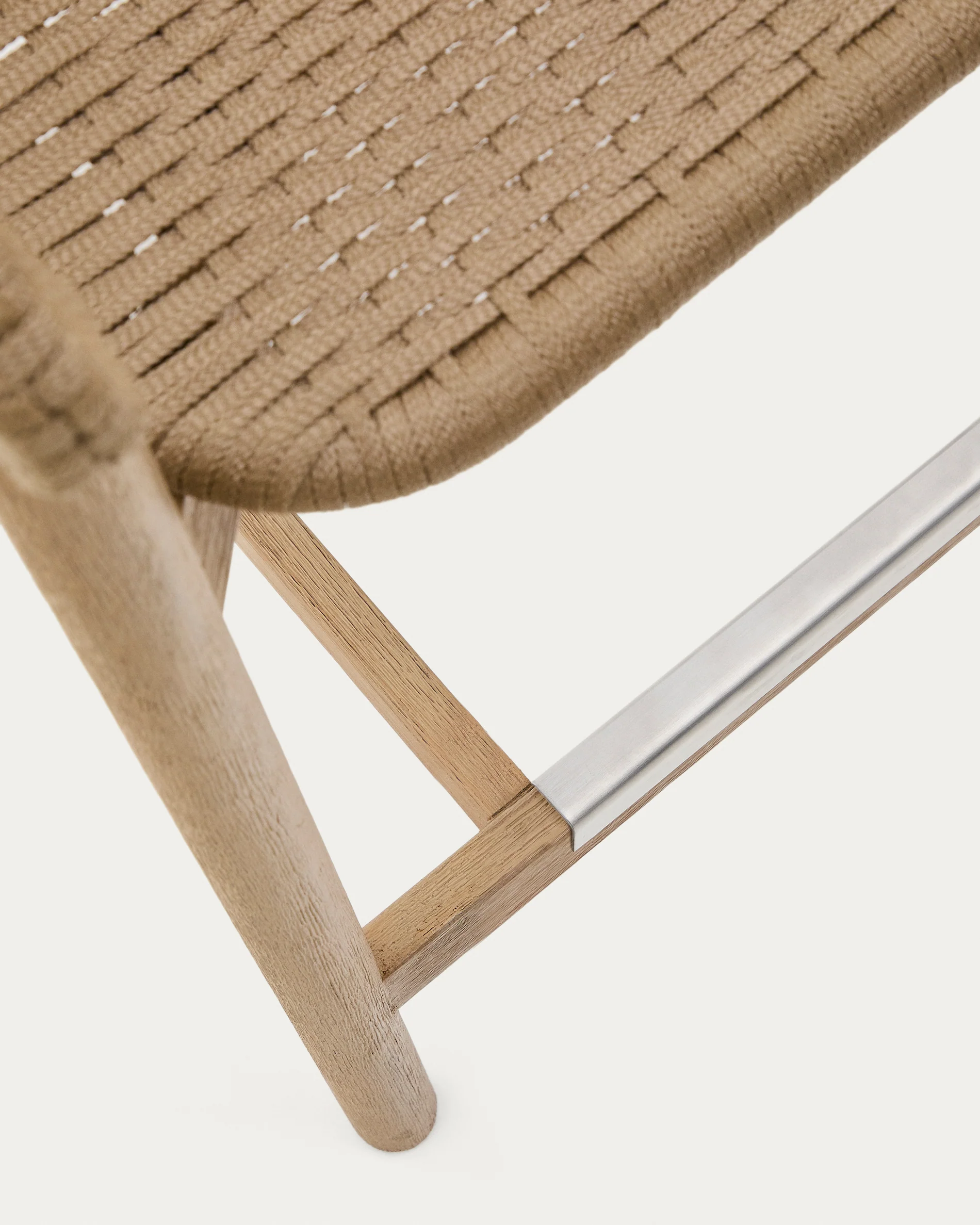 Hocker Arinella aus massivem Akazienholz mit Finish in natürlichem Farbton und beigem Seil 65 cm FSC 100% - Image 12