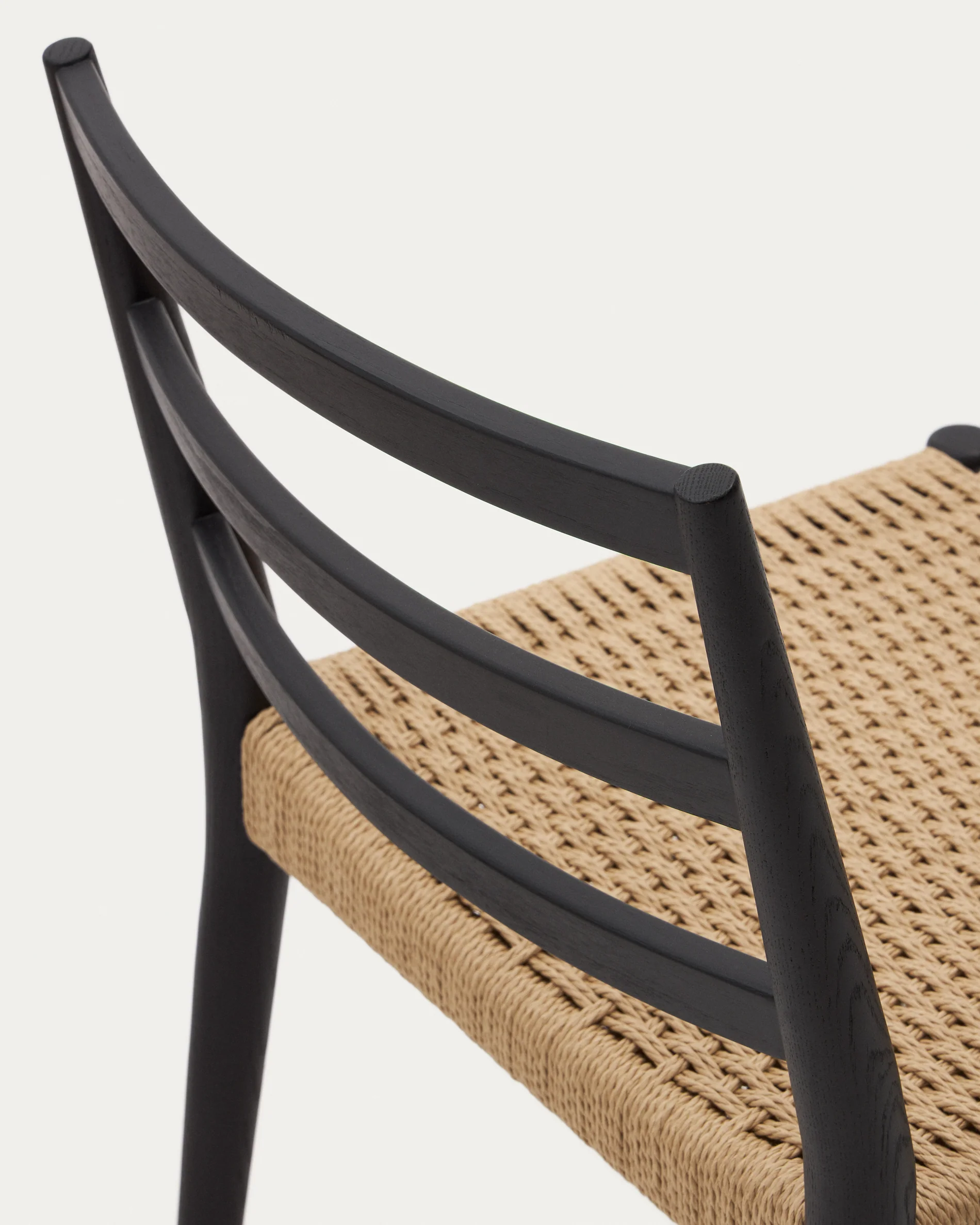 Analy Stuhl aus massiver Eiche mit schwarzem Finish und Sitz aus Seil FSC 100% - Image 11
