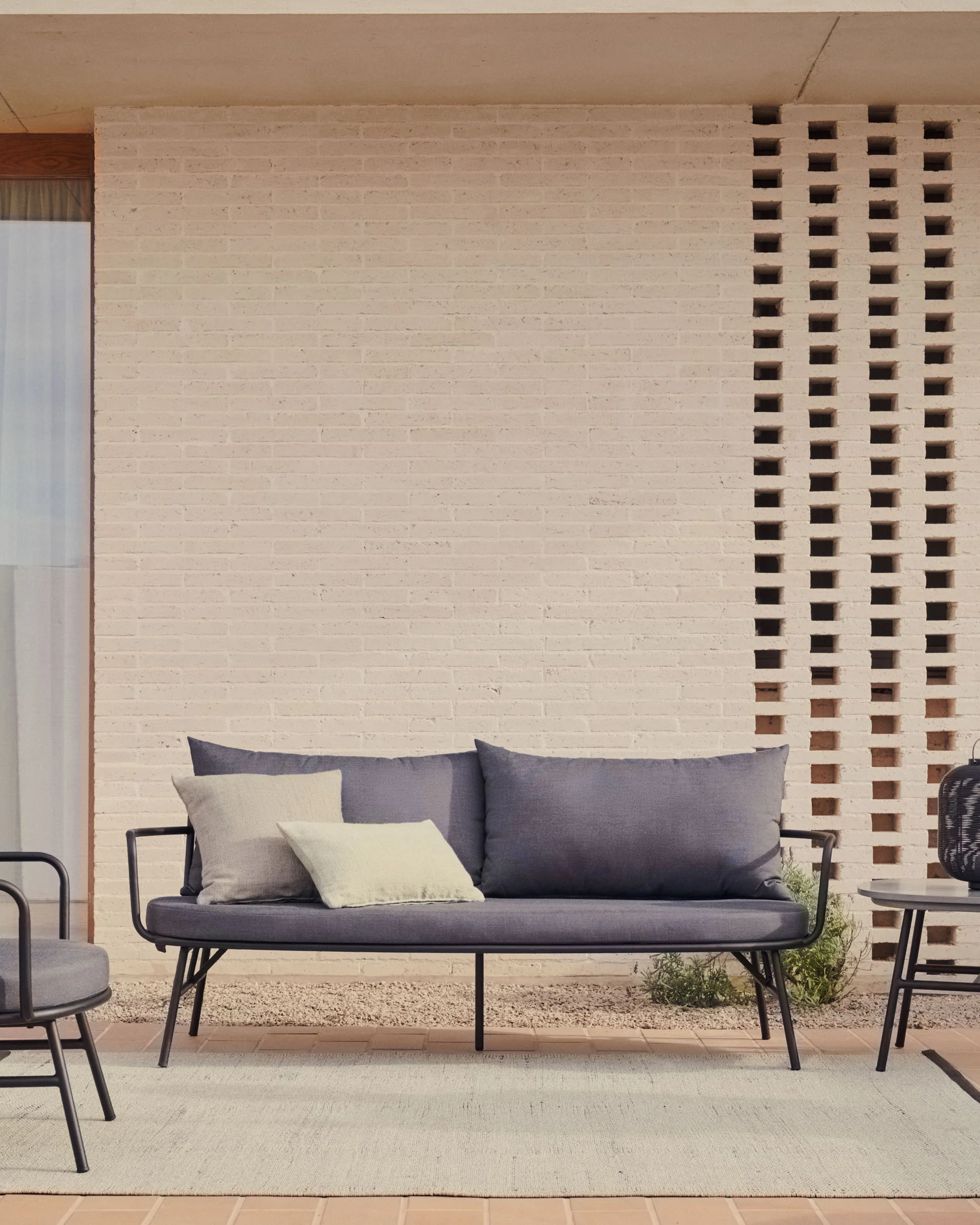 Bramant 2-Sitzer-Sofa aus Stahl mit schwarzem Finish 175,5 cm - Image 6
