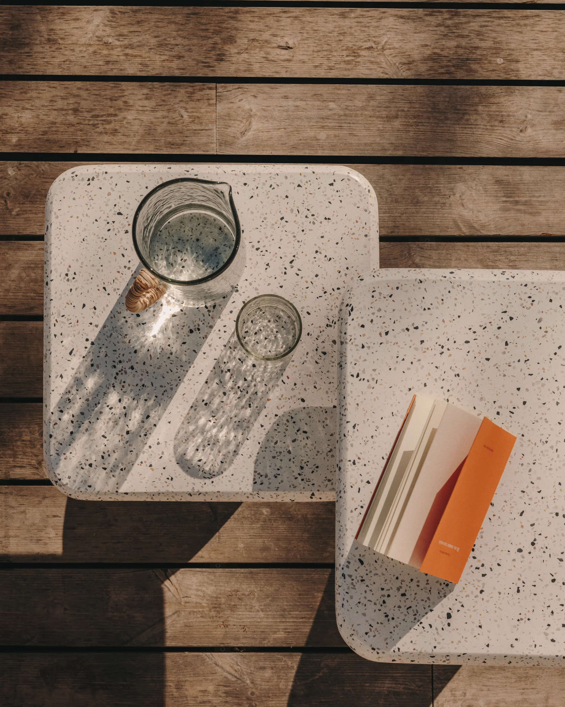 Couchtisch Saura aus weissem Terrazzo mit weisser Terrazzo-Platte 32 x 48 x 48 - Image 3