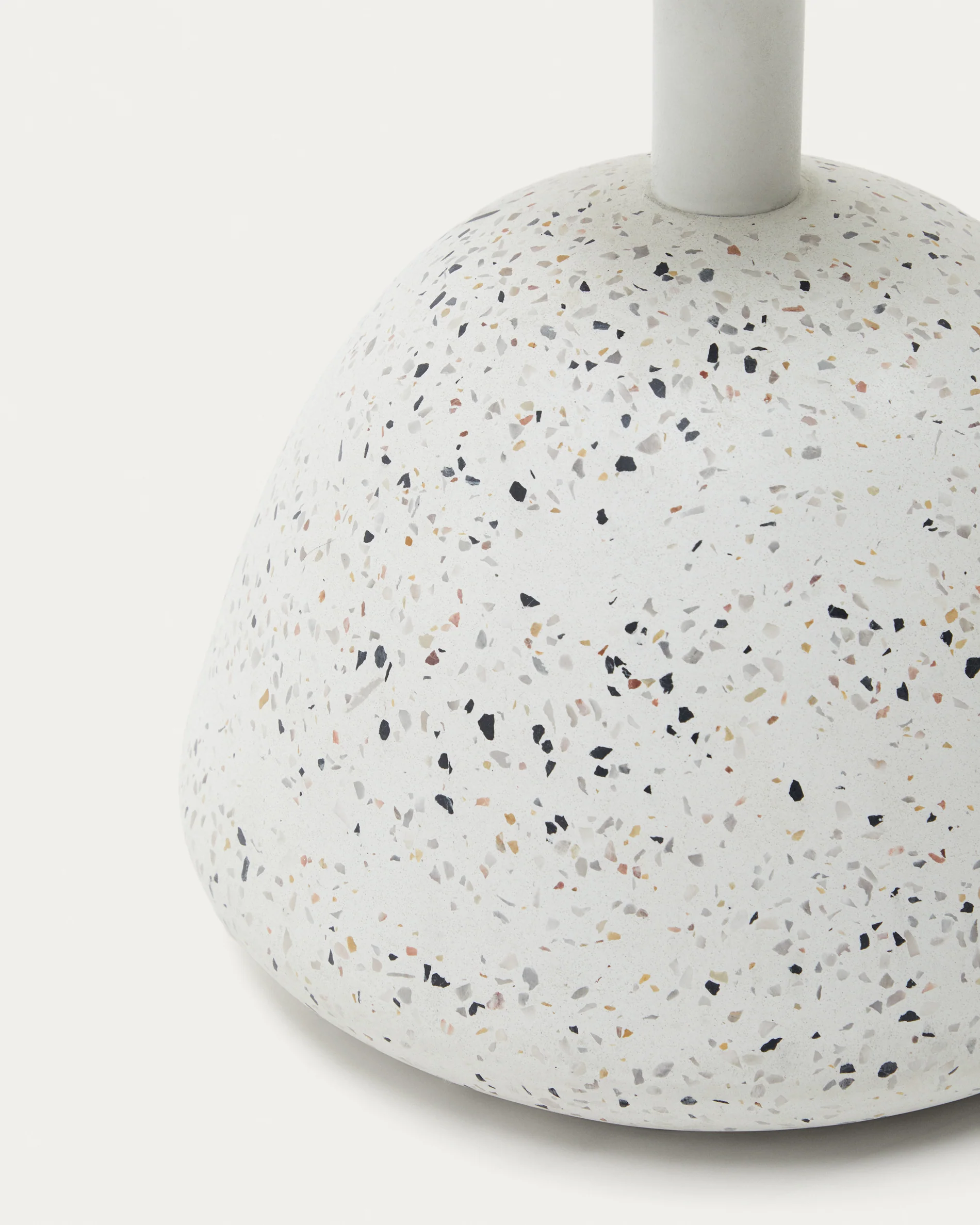 Couchtisch Saura aus weissem Terrazzo mit weisser Terrazzo-Platte 32 x 48 x 48 - Image 4