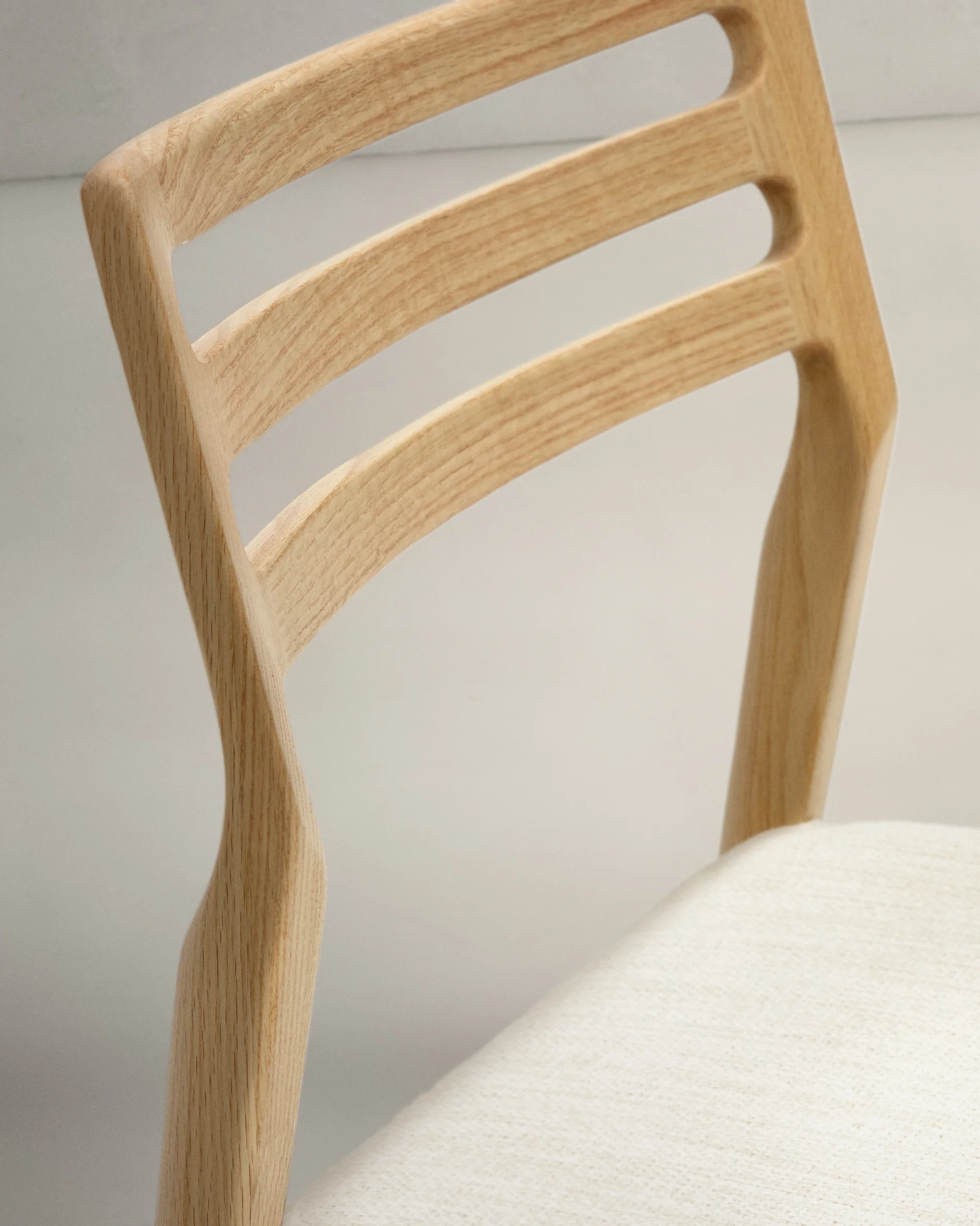 Cudia Stuhl abnehmbarer Bezug Chenille beige massive Eiche Natur-Finish FSC Mix Credit - Image 11
