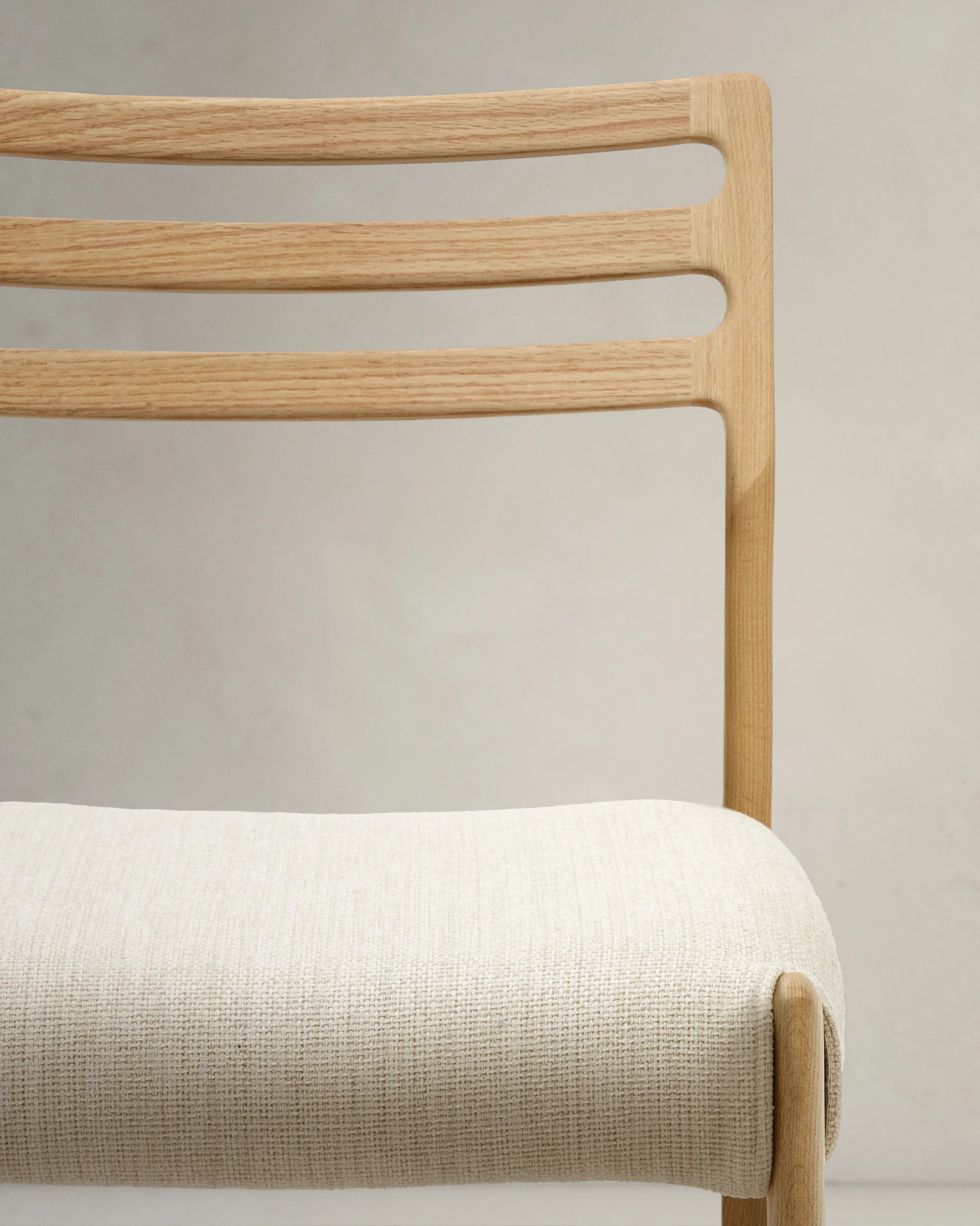 Cudia Stuhl abnehmbarer Bezug Chenille beige massive Eiche Natur-Finish FSC Mix Credit - Image 9