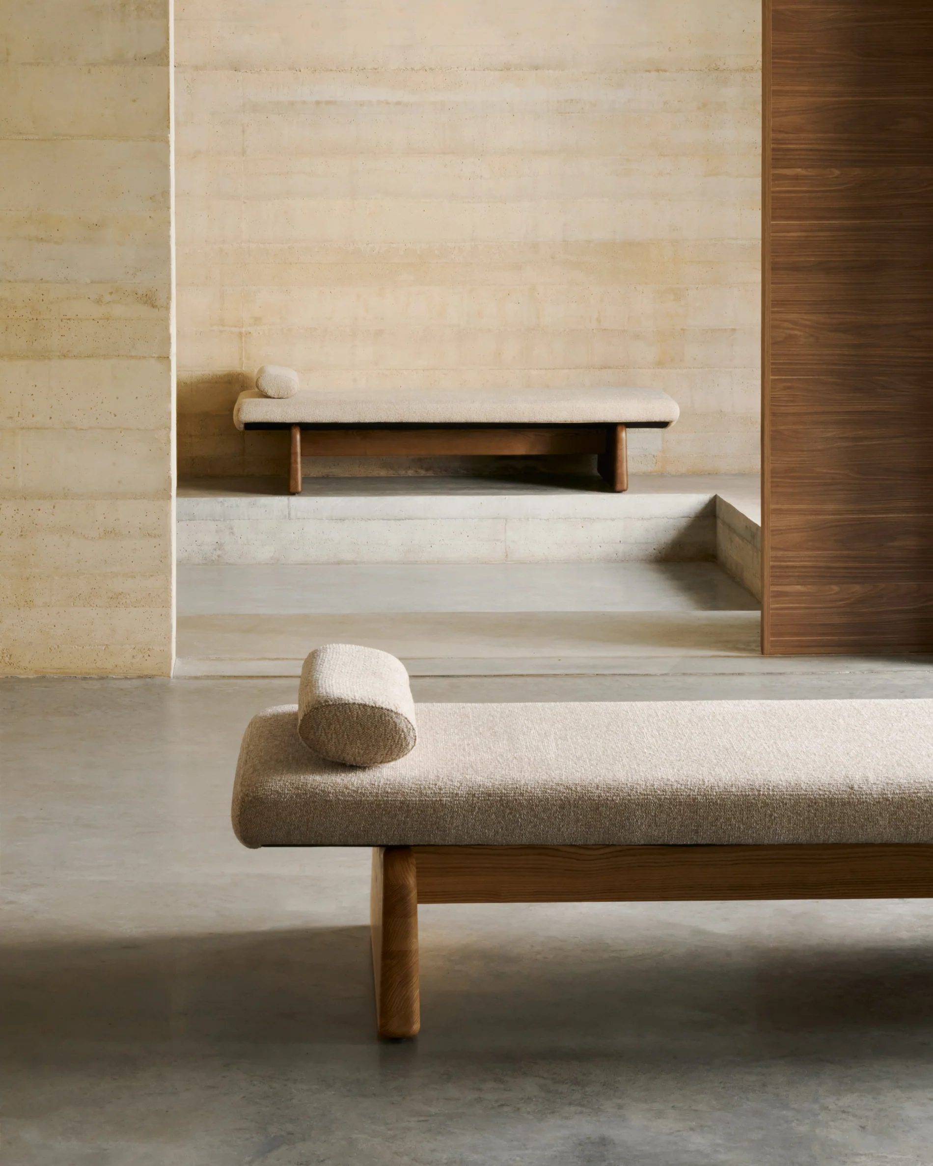 Daybed Topaz aus beigefarbenem Chenille und massivem Eschenholz mit natürlichem Finish 200 cm FSC 100% - Image 7