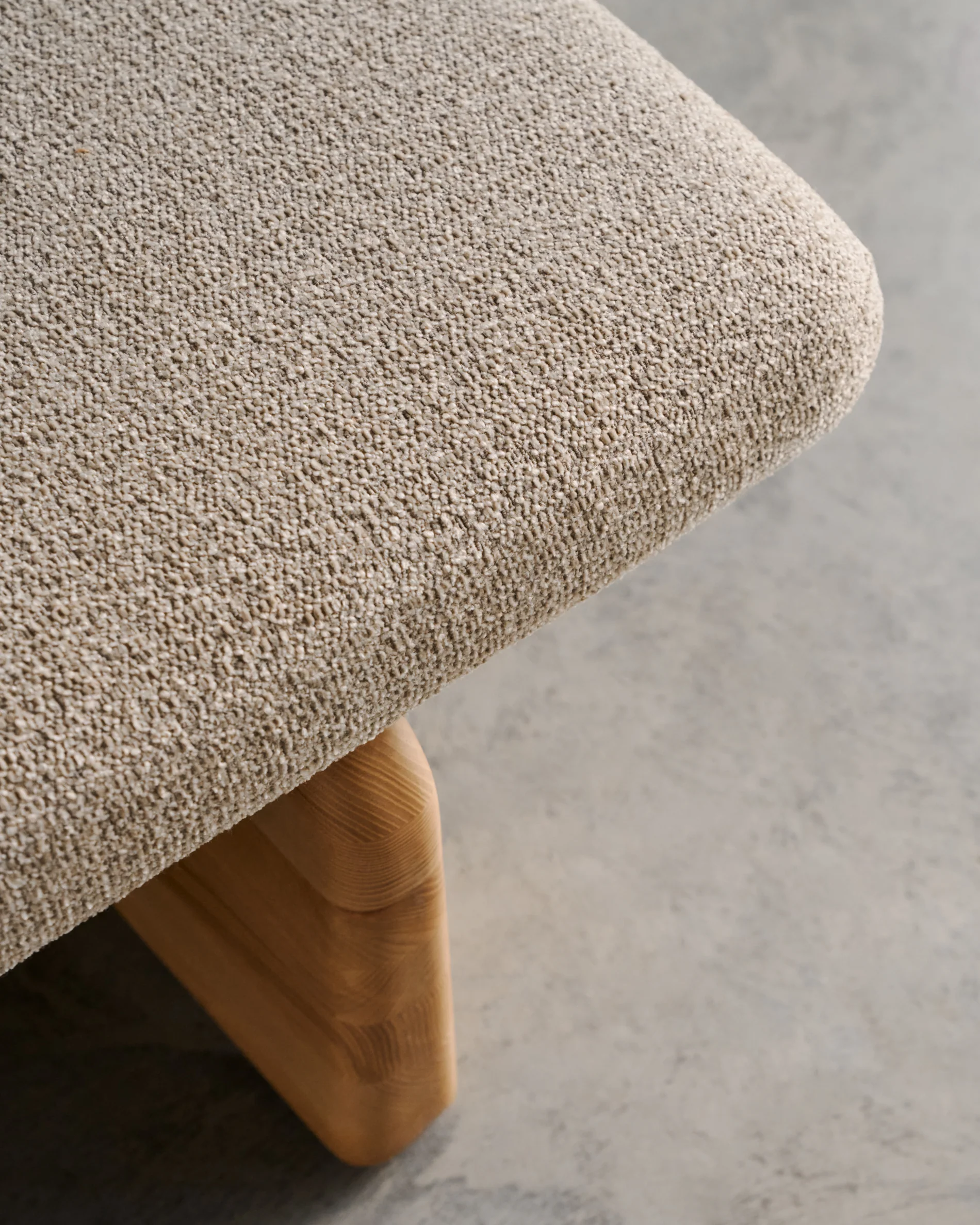 Daybed Topaz aus beigefarbenem Chenille und massivem Eschenholz mit natürlichem Finish 200 cm FSC 100% - Image 9