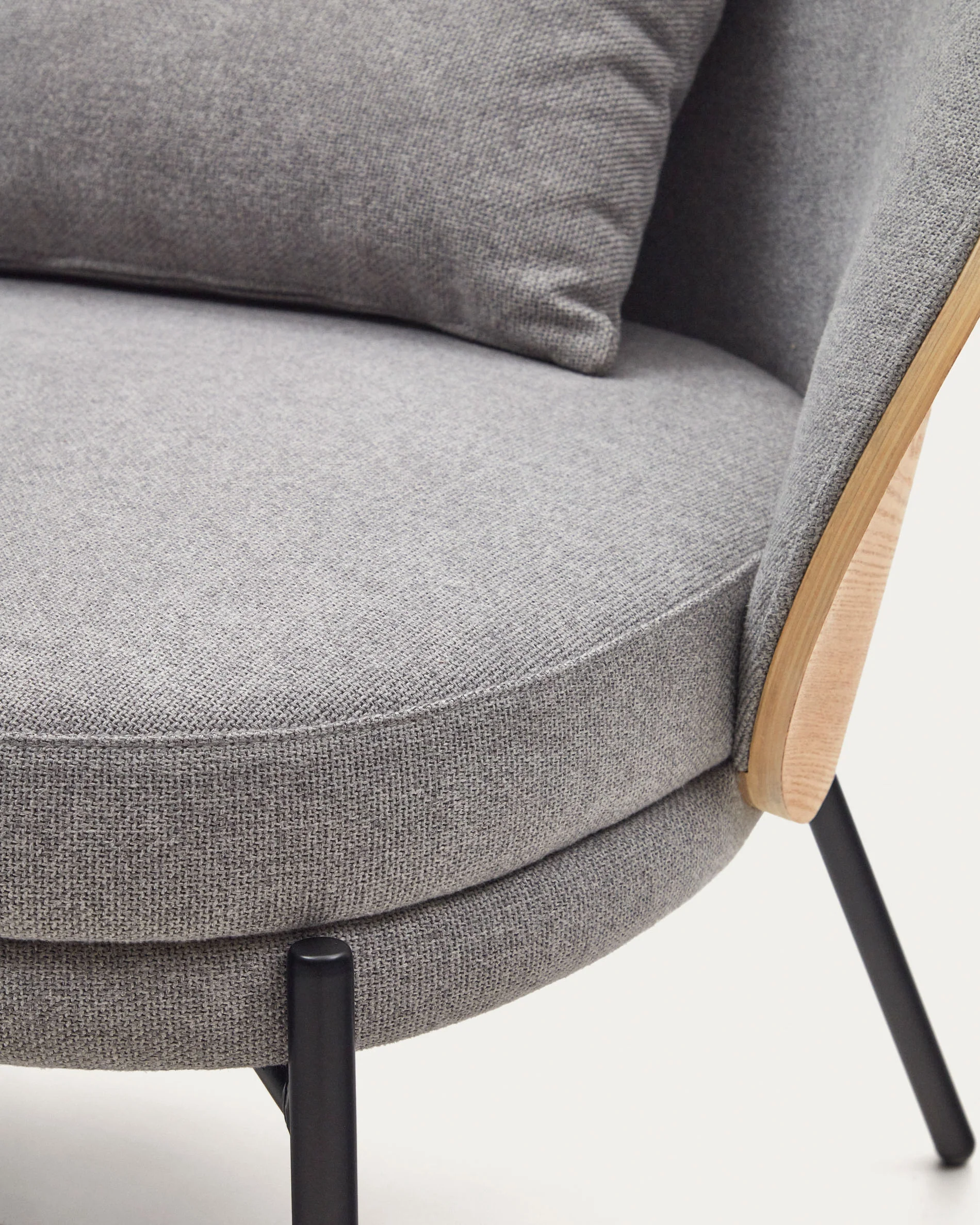 Eamy Sessel hellgrau Eschenfurnier mit natürlichem Finish und Metall in Schwarz - Image 11