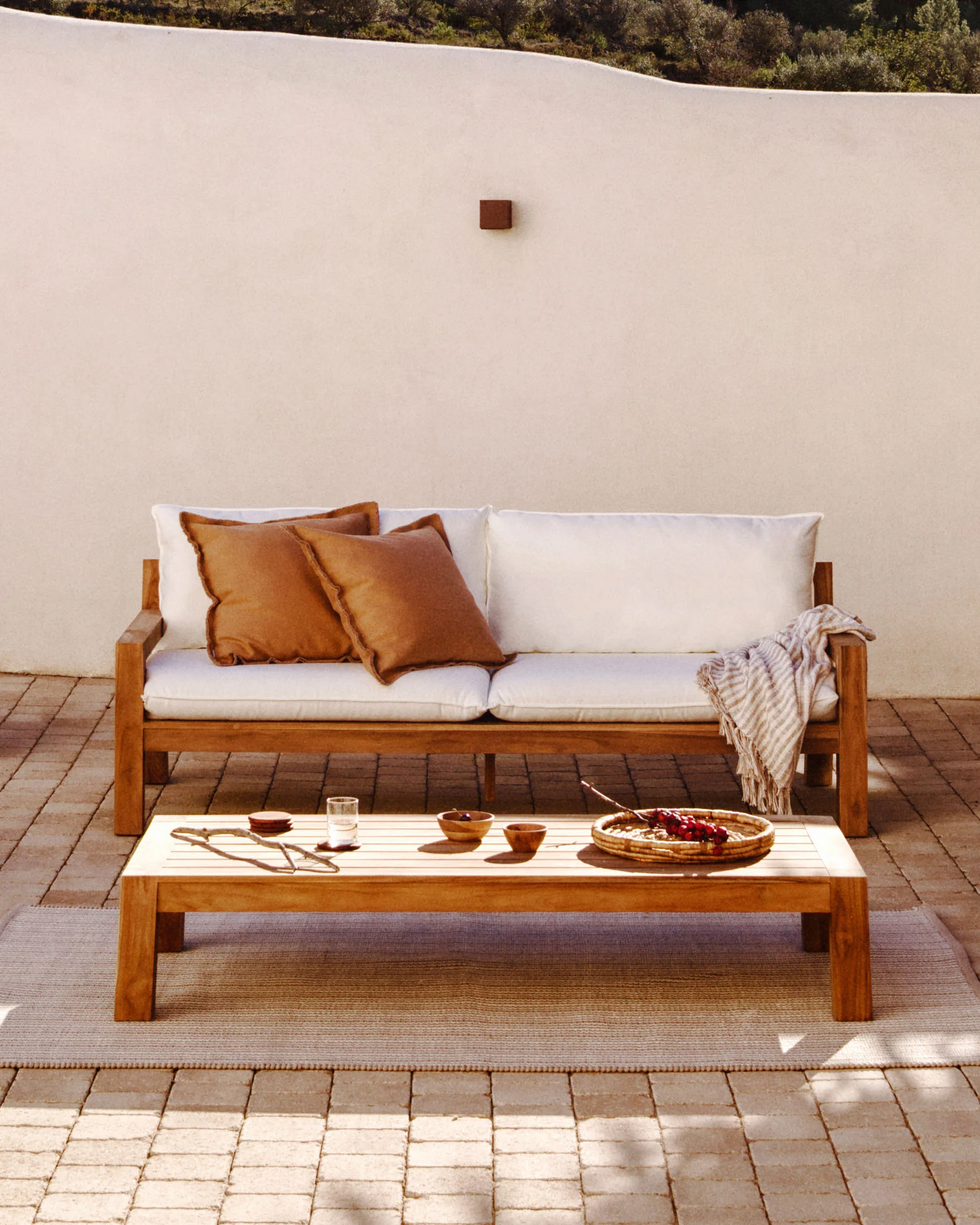 Forcanera Couchtisch aus massivem Teakholz 150 x 71 cm - Image 3