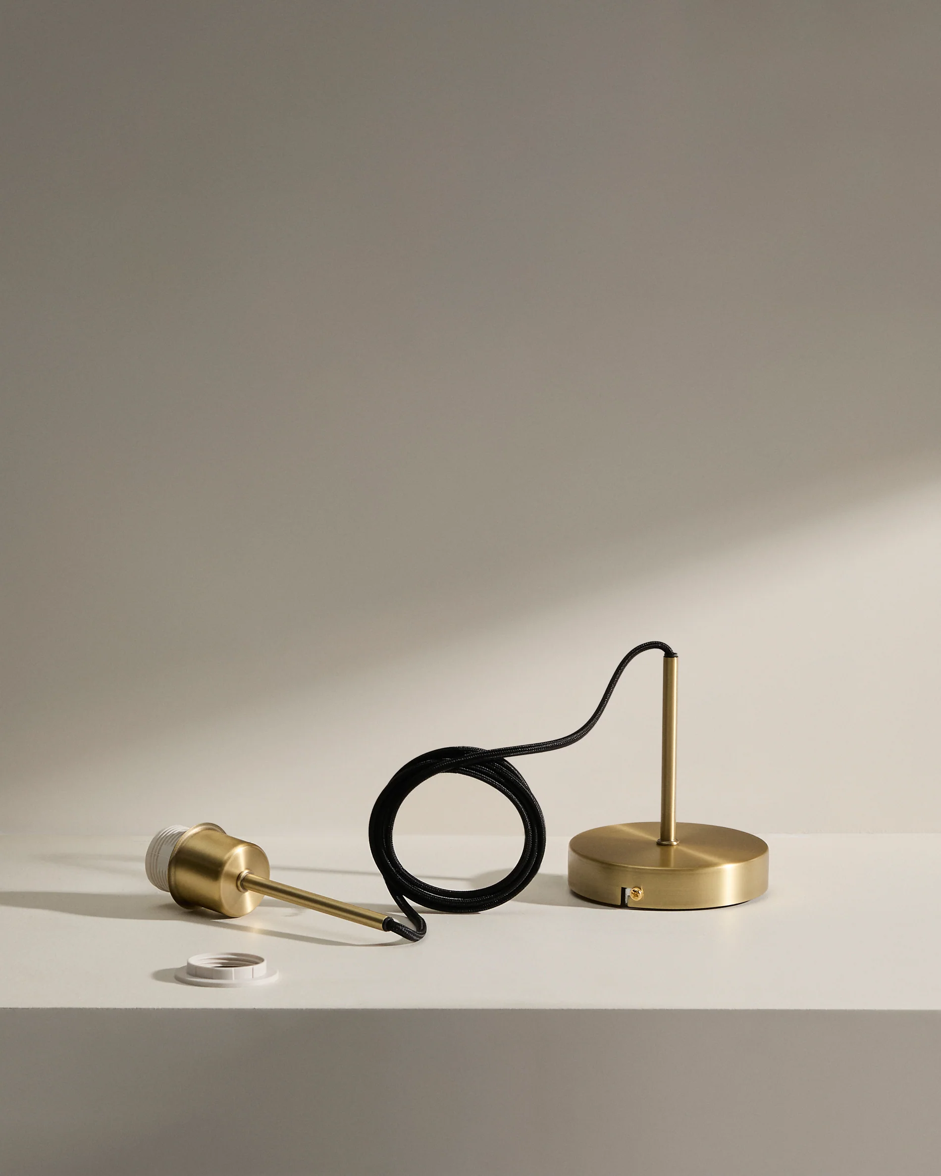Fulvia Fassung für Deckenlampe aus Metall mit Finish in Gold 150 cm