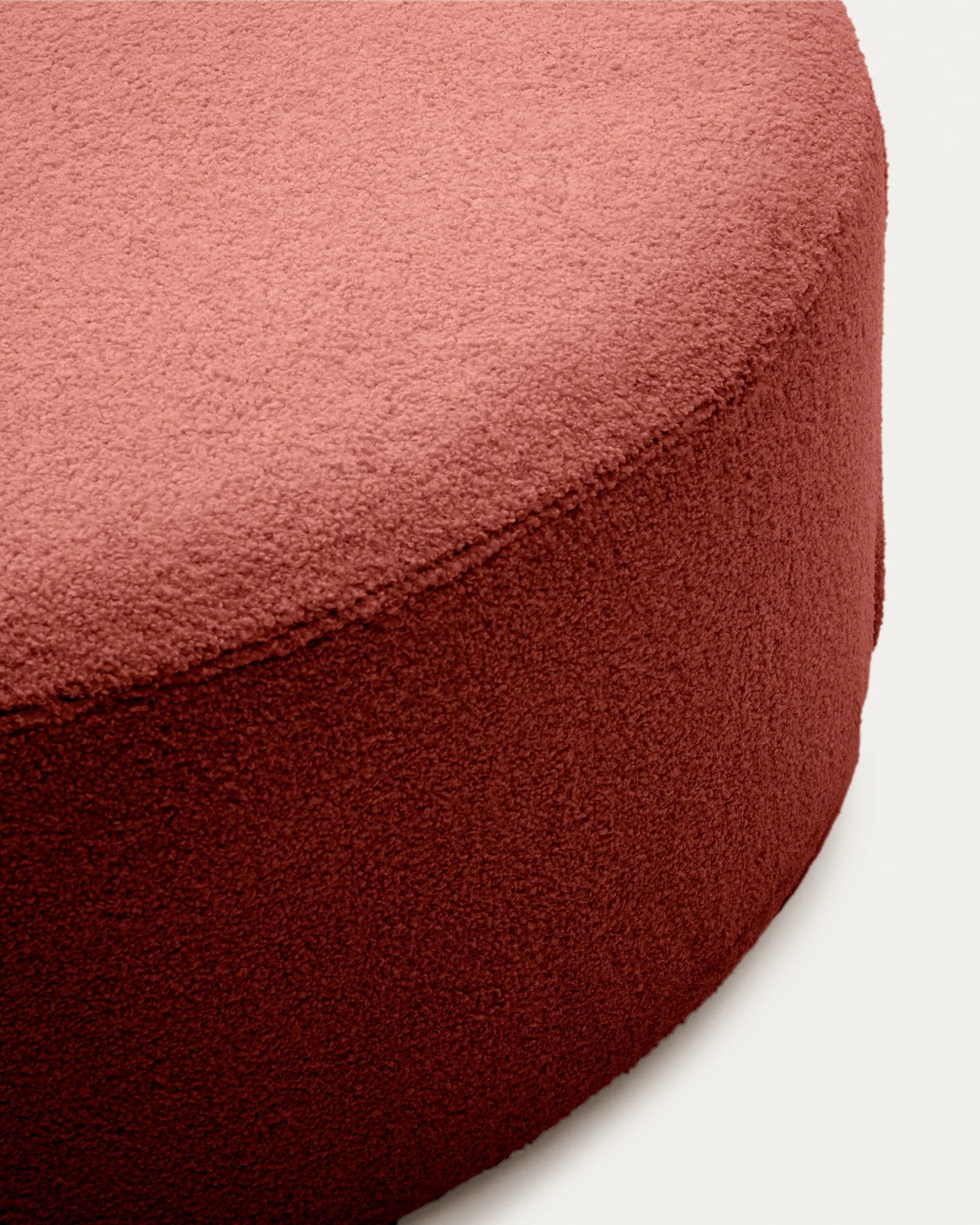 Fußhocker Kaeli mit abnehmbarem Bezug in terrakottafarbenem Bouclé Ø 120 cm - Image 2