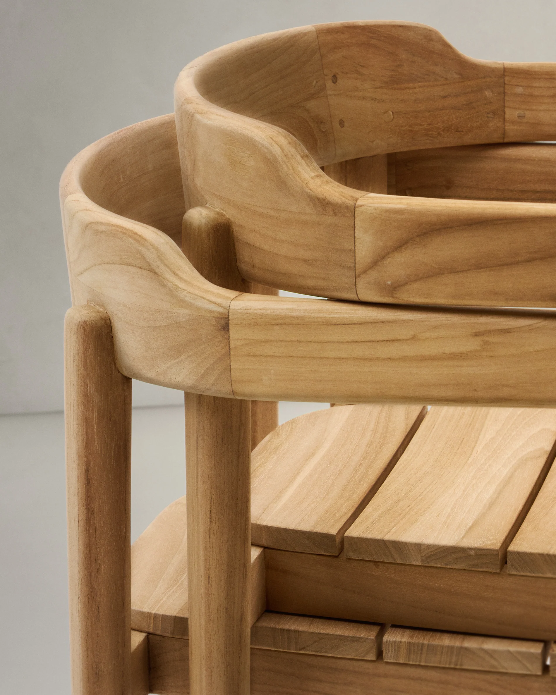 Icaro Stuhl stapelbar aus massivem Teakholz FSC 100% mit naturfarbenem Finish - Image 8