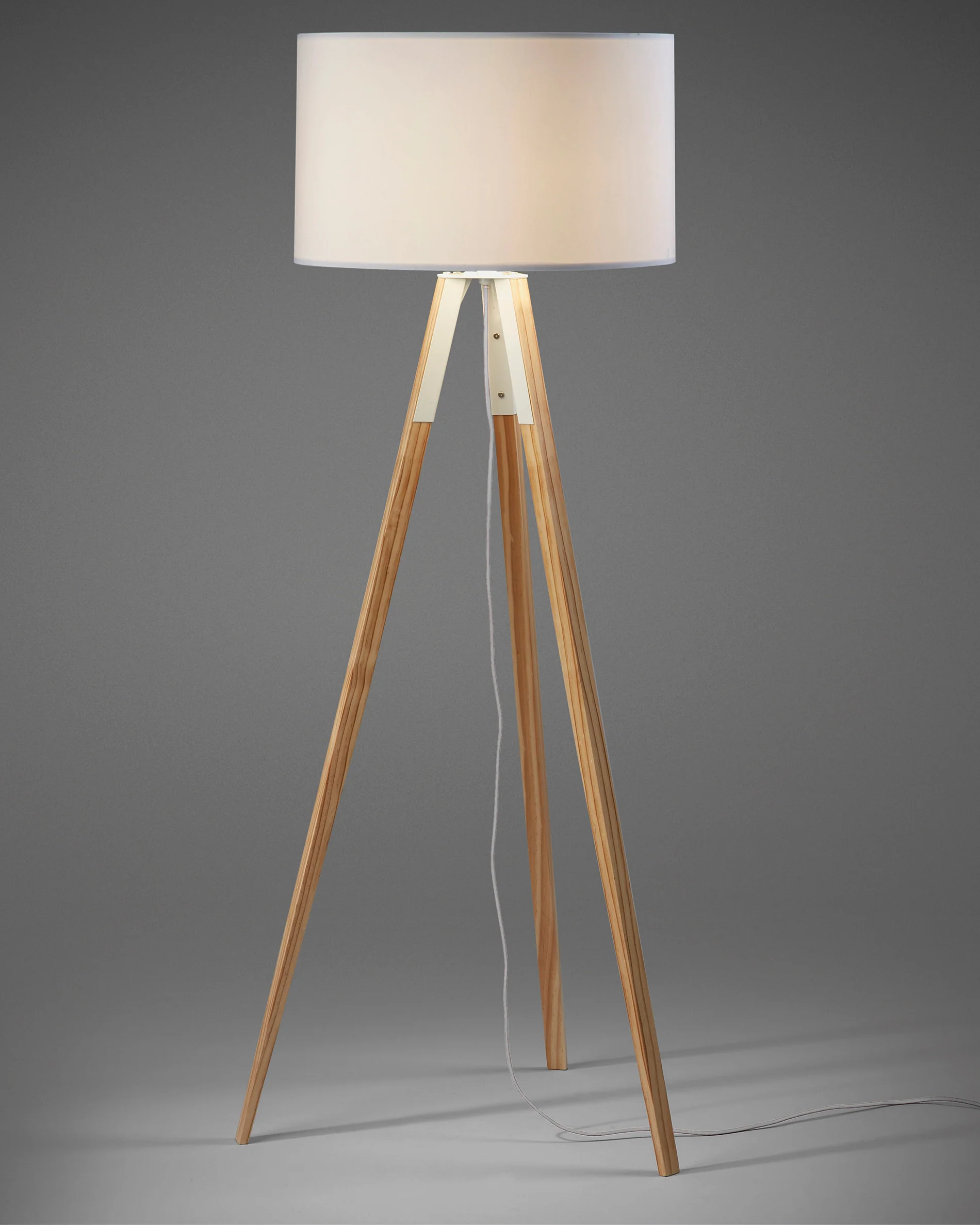 Iguazu Stehlampe, Holz, weiss - Image 3