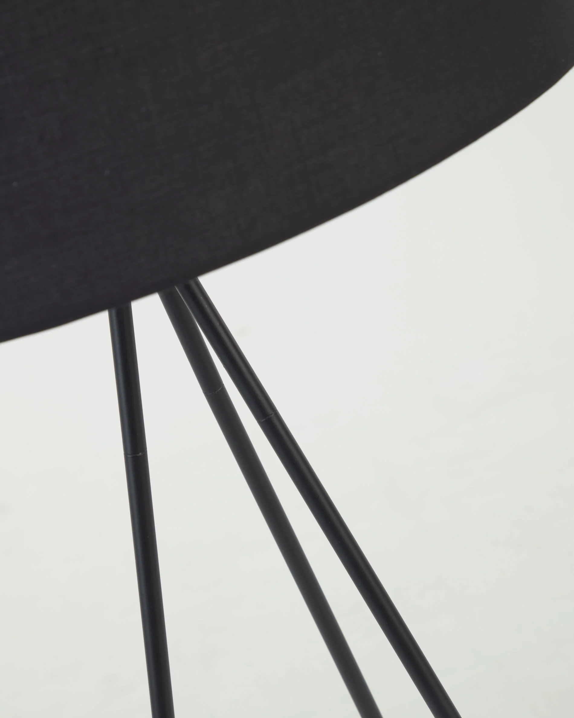 Ikia Stehlampe aus Metall schwarz - Image 3