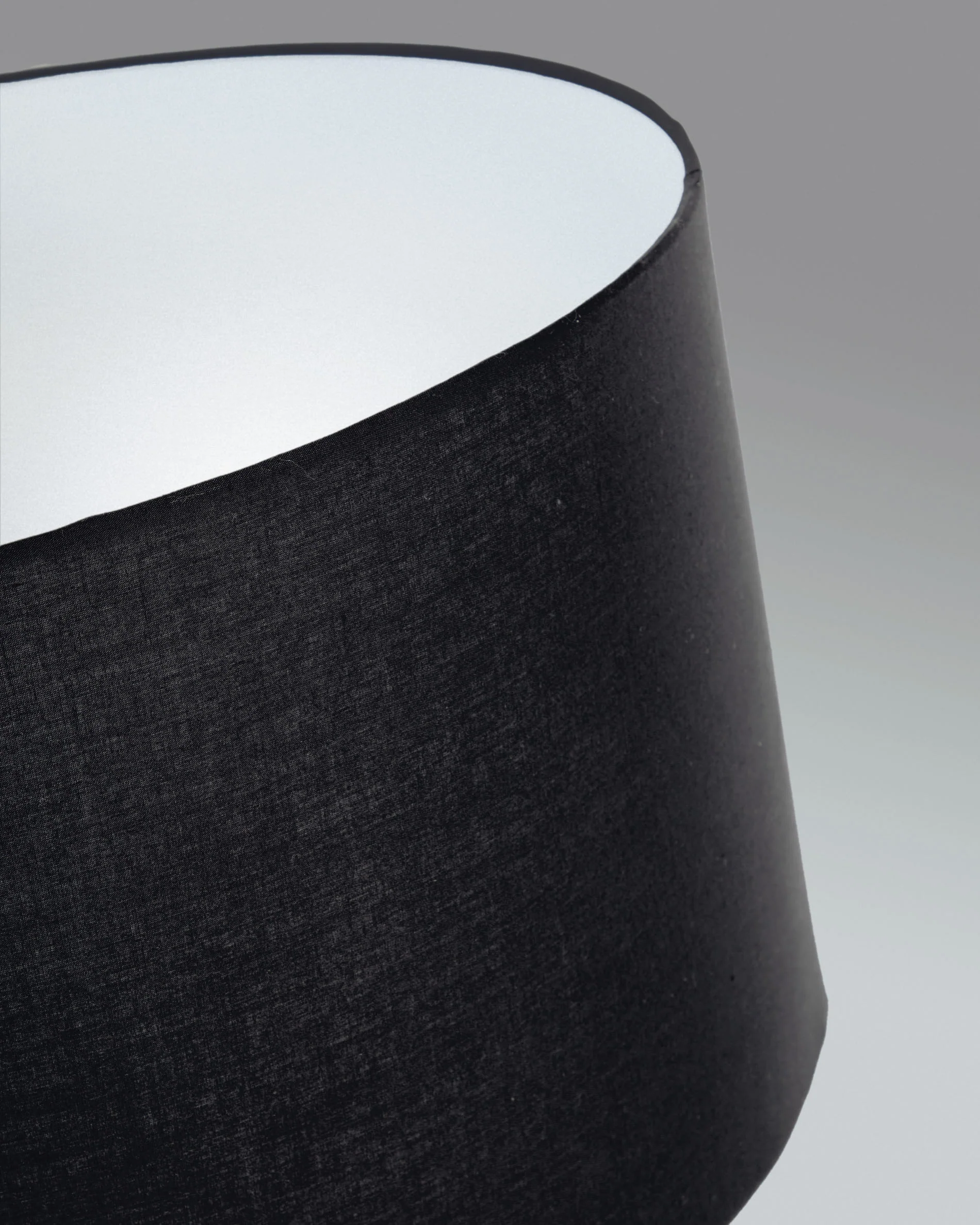 Ikia Stehlampe aus Metall schwarz - Image 4