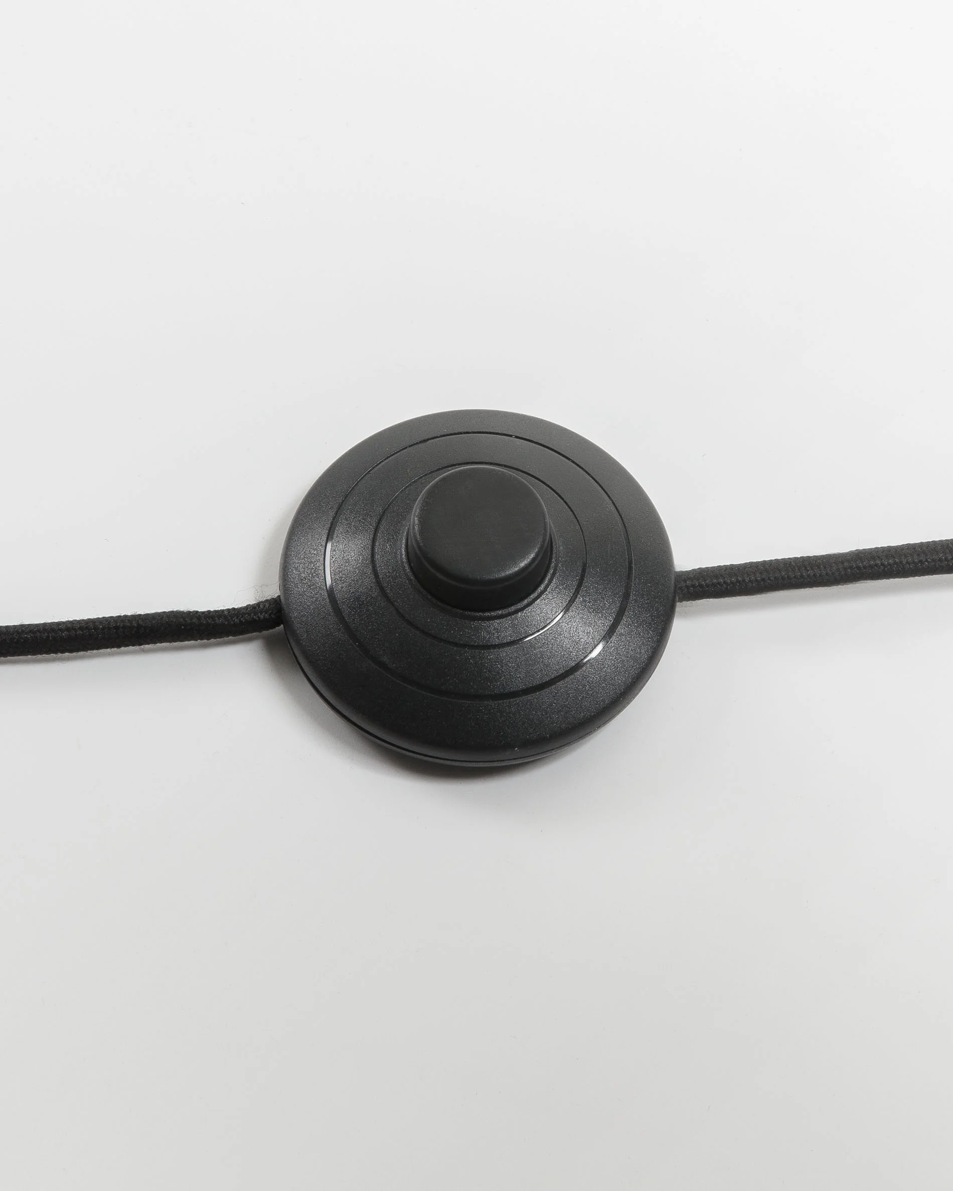 Ikia Stehlampe aus Metall schwarz - Image 5