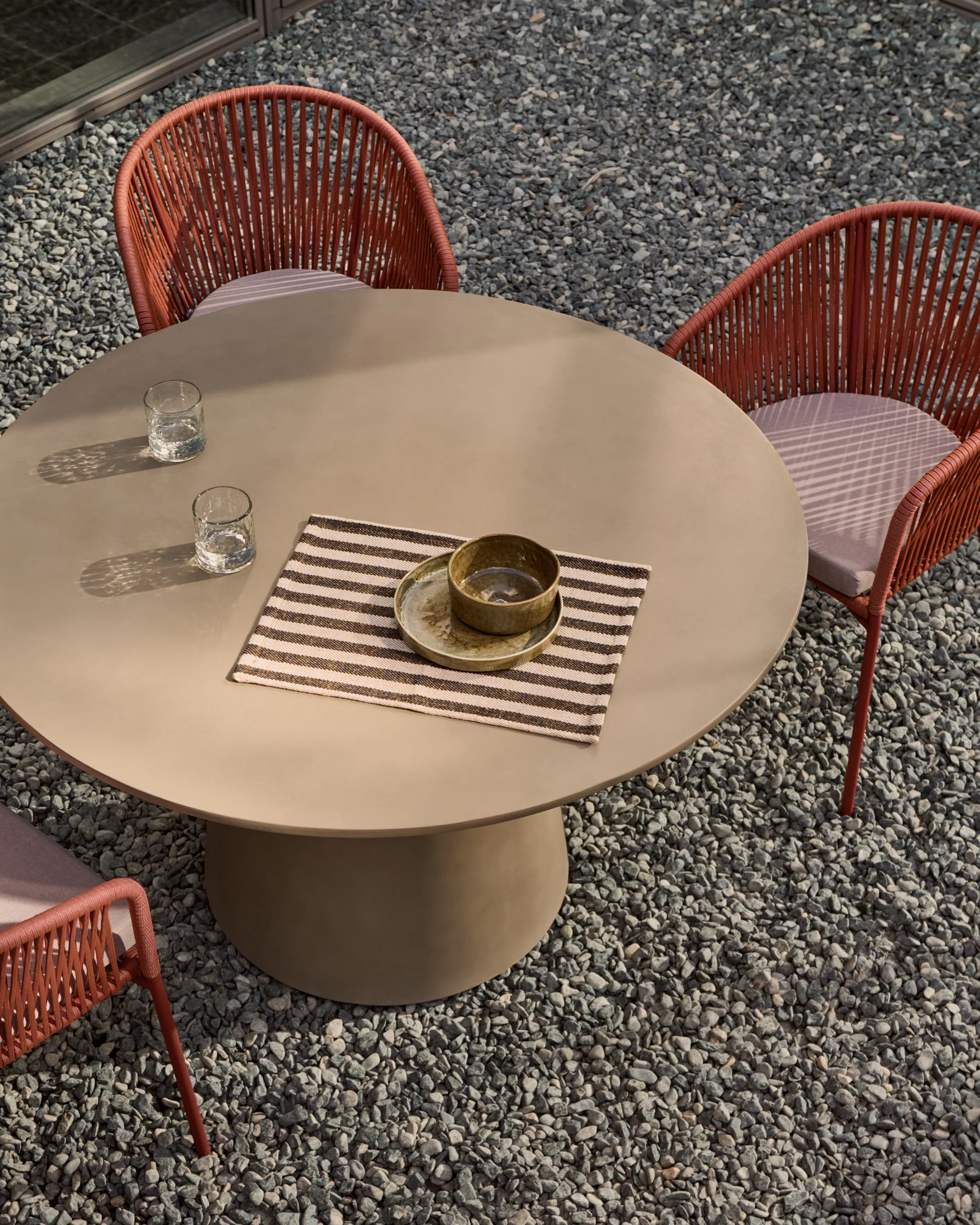 Itai Outdoor Tisch Ø 120 cm - Image 4