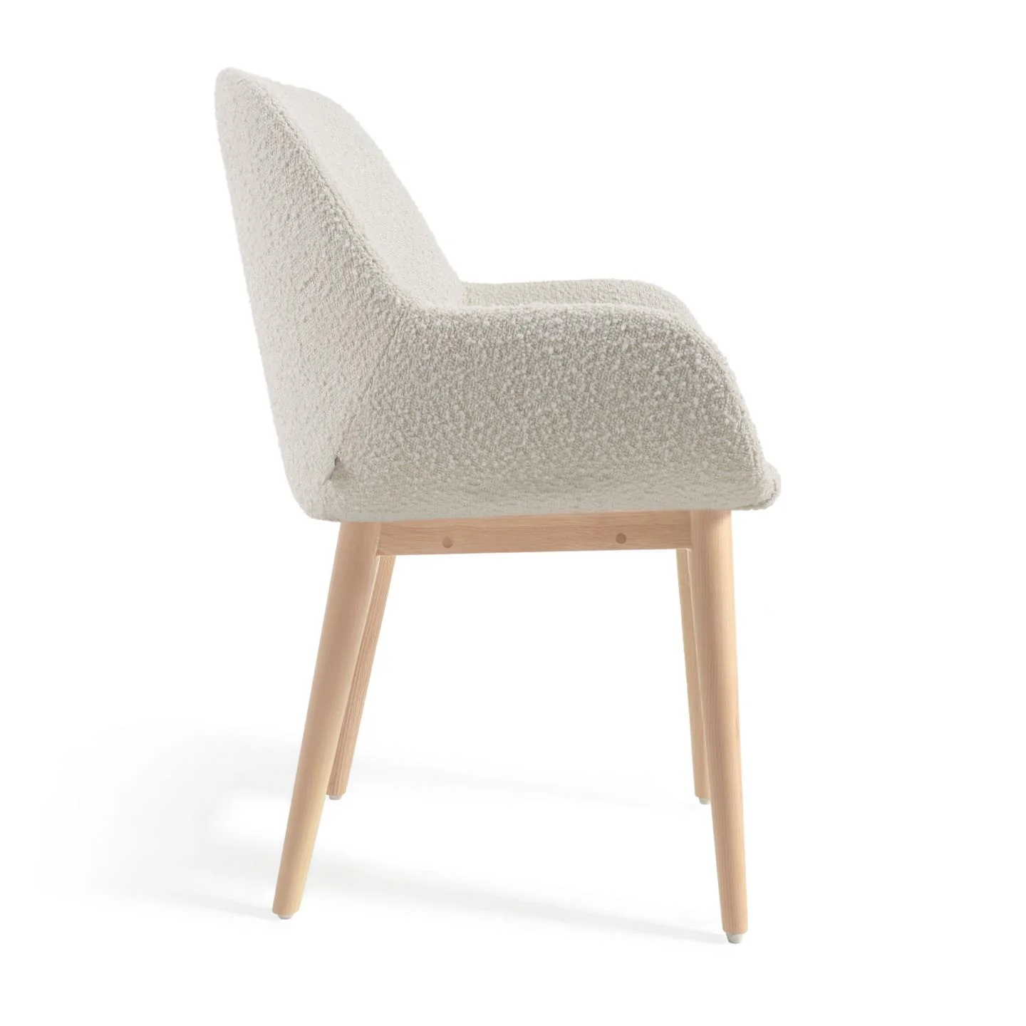 Konna Stuhl mit Bouclé-Bezug weiß Beine aus massivem Eschenholz mit natürlichem Finish - Image 2