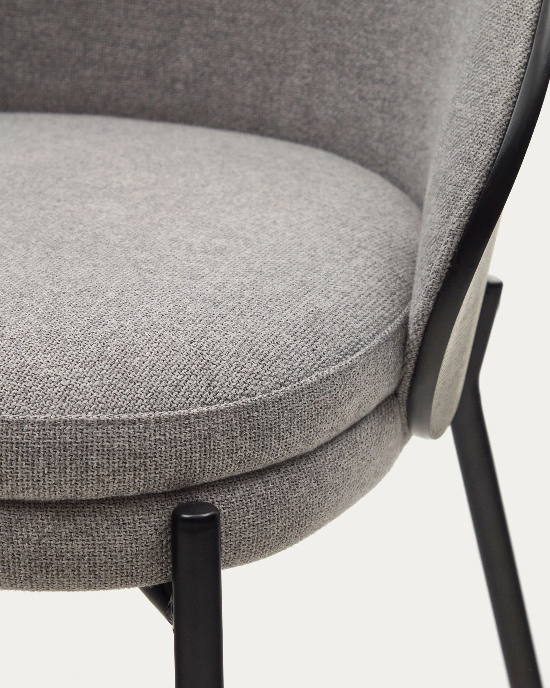 Eamy Stuhl hellgrau Eschenfurnier mit schwarzem Finish und Metall in Schwarz - Image 13