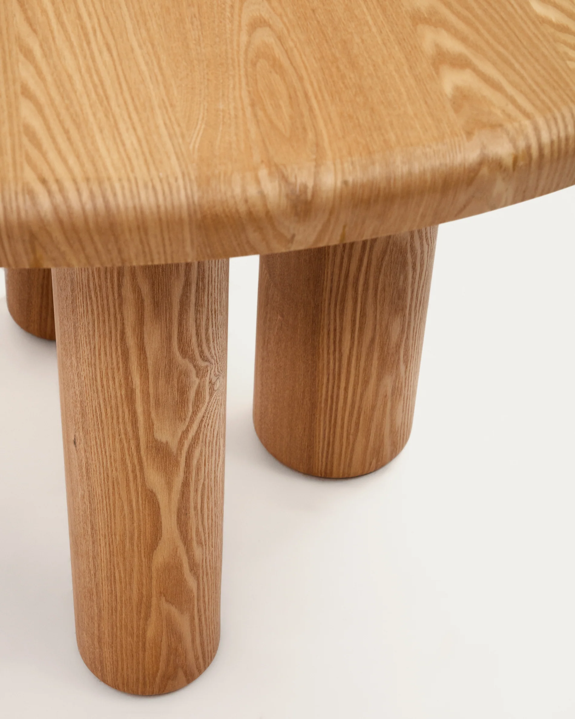 Mailen runder Tisch aus Eschenfurnier mit natürlichem Finish Ø 120 cm - Image 5