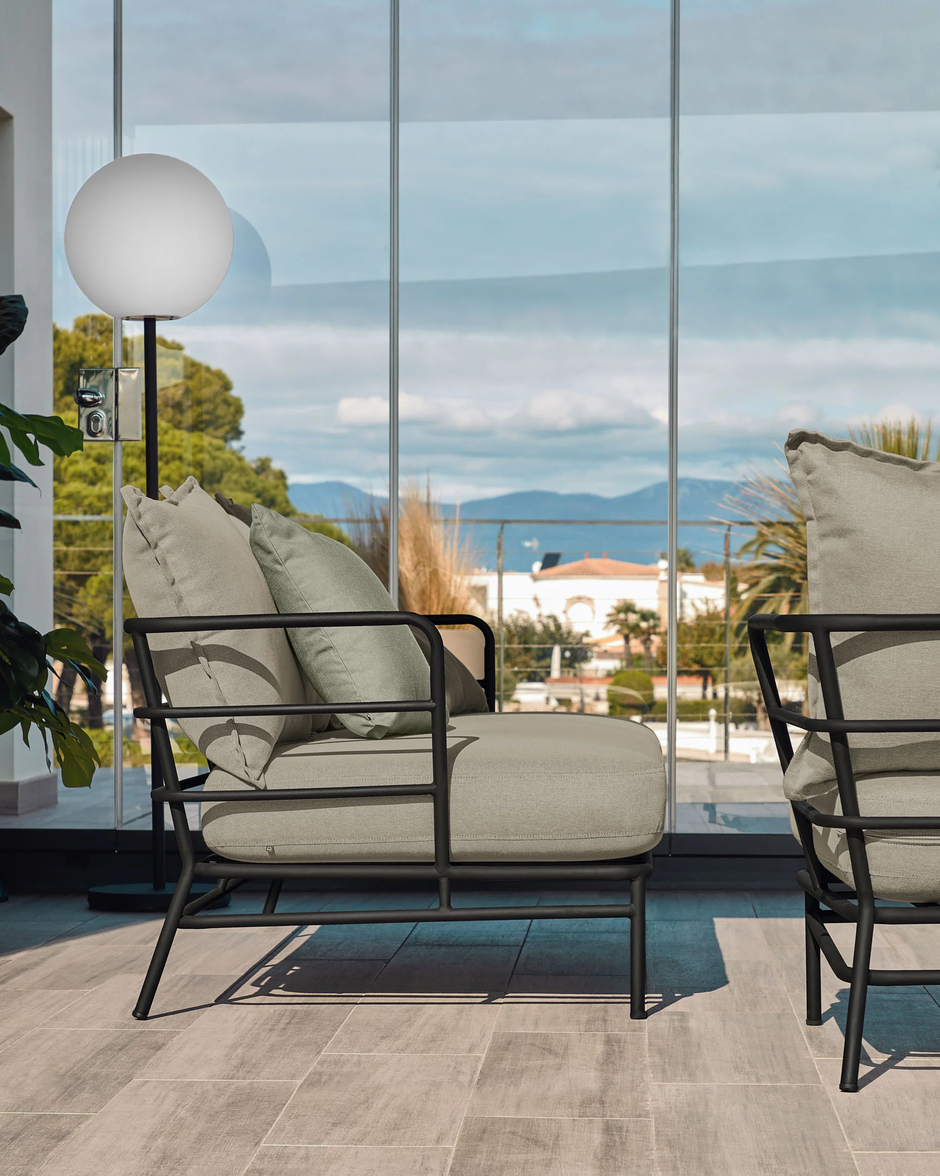 Mareluz Sessel aus schwarzem Stahl - Image 3