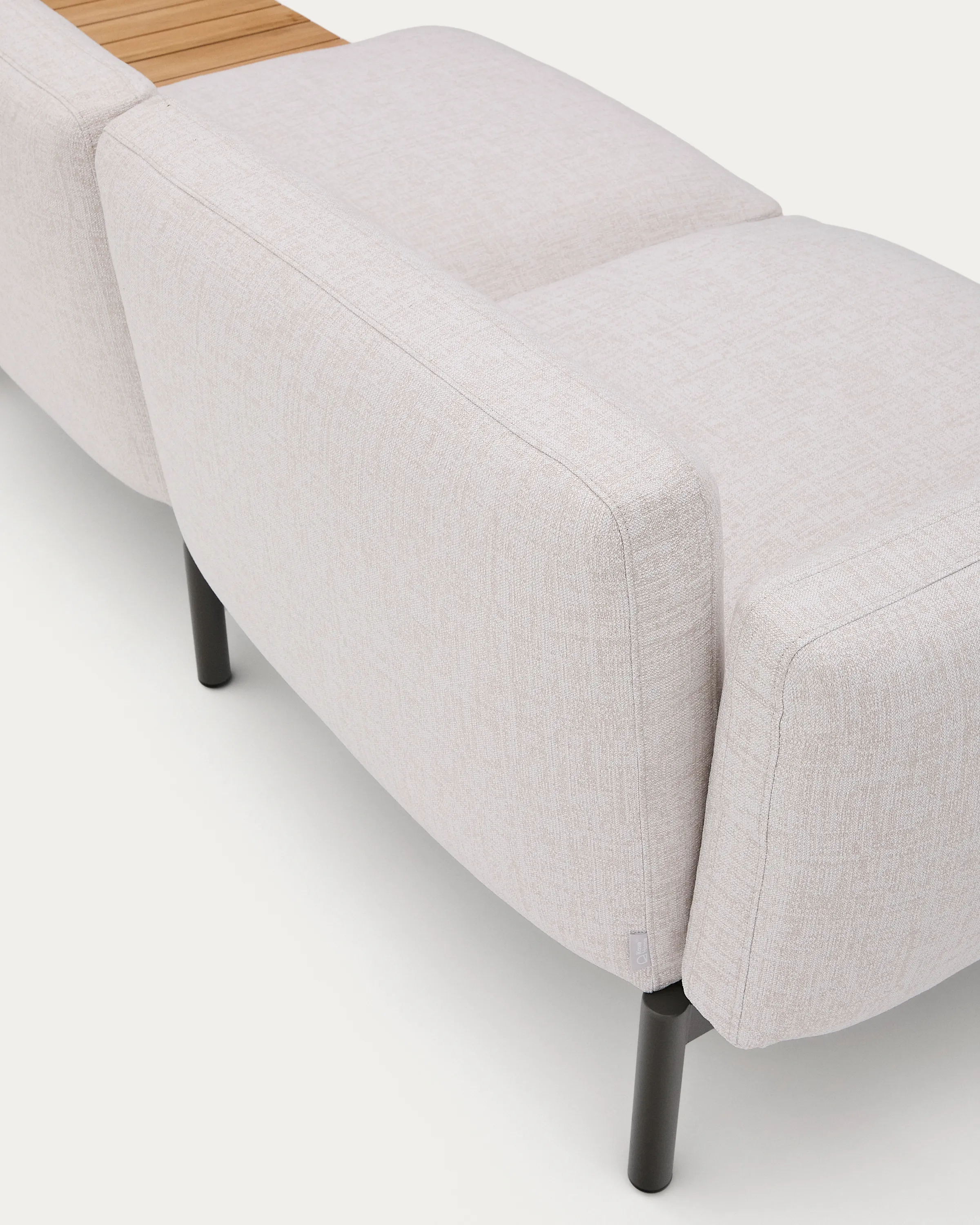 Modulares Outdoor-Sofa Sorells mit 3 Sitzplätzen mit beigefarbener Polsterung und grauem Aluminium, mit Tisch aus Teakholz, 341 x 113 cm, FSC 100 % - Image 3
