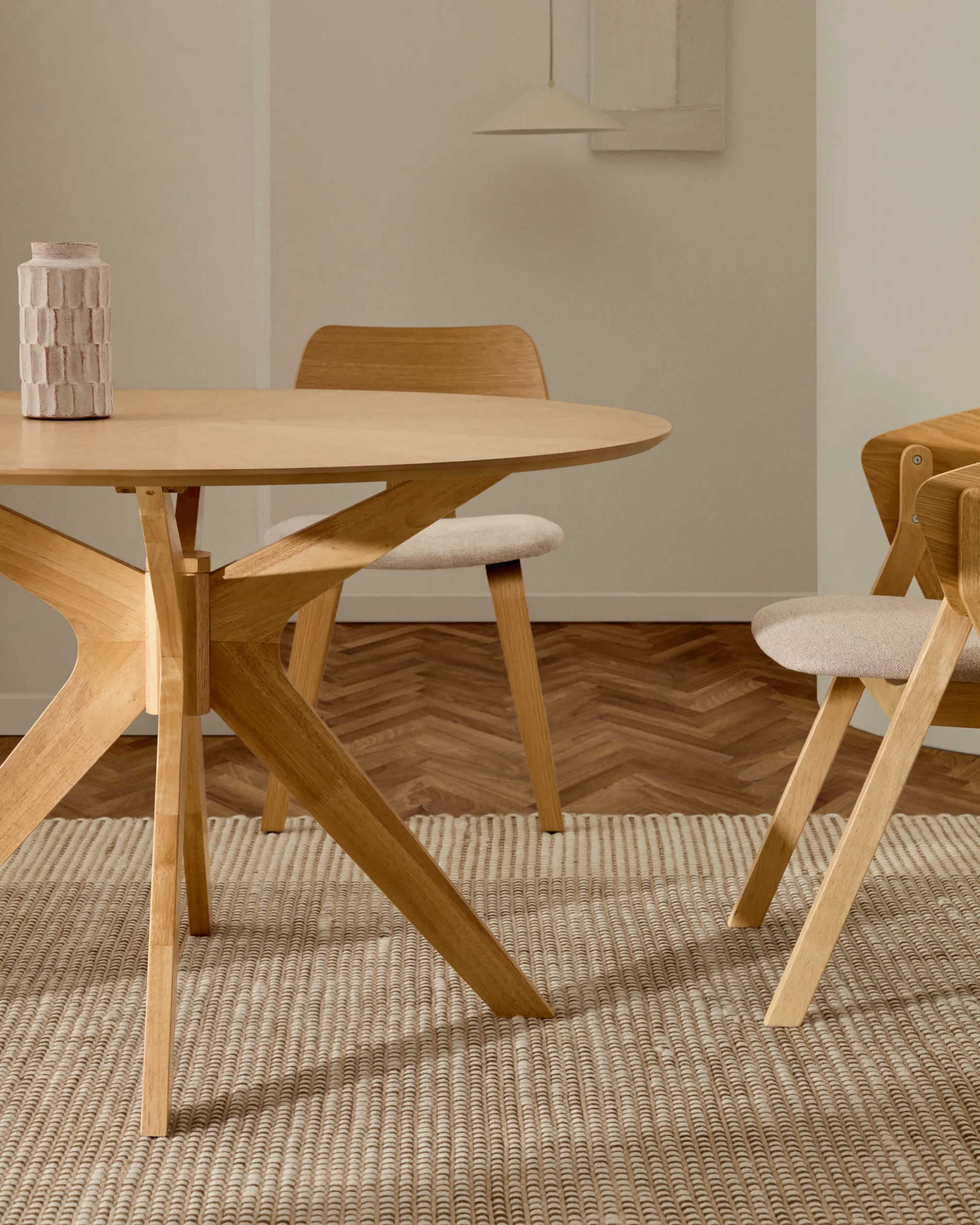 Naanim runder Tisch aus Eichenfurnier Ø 120 cm - Image 2