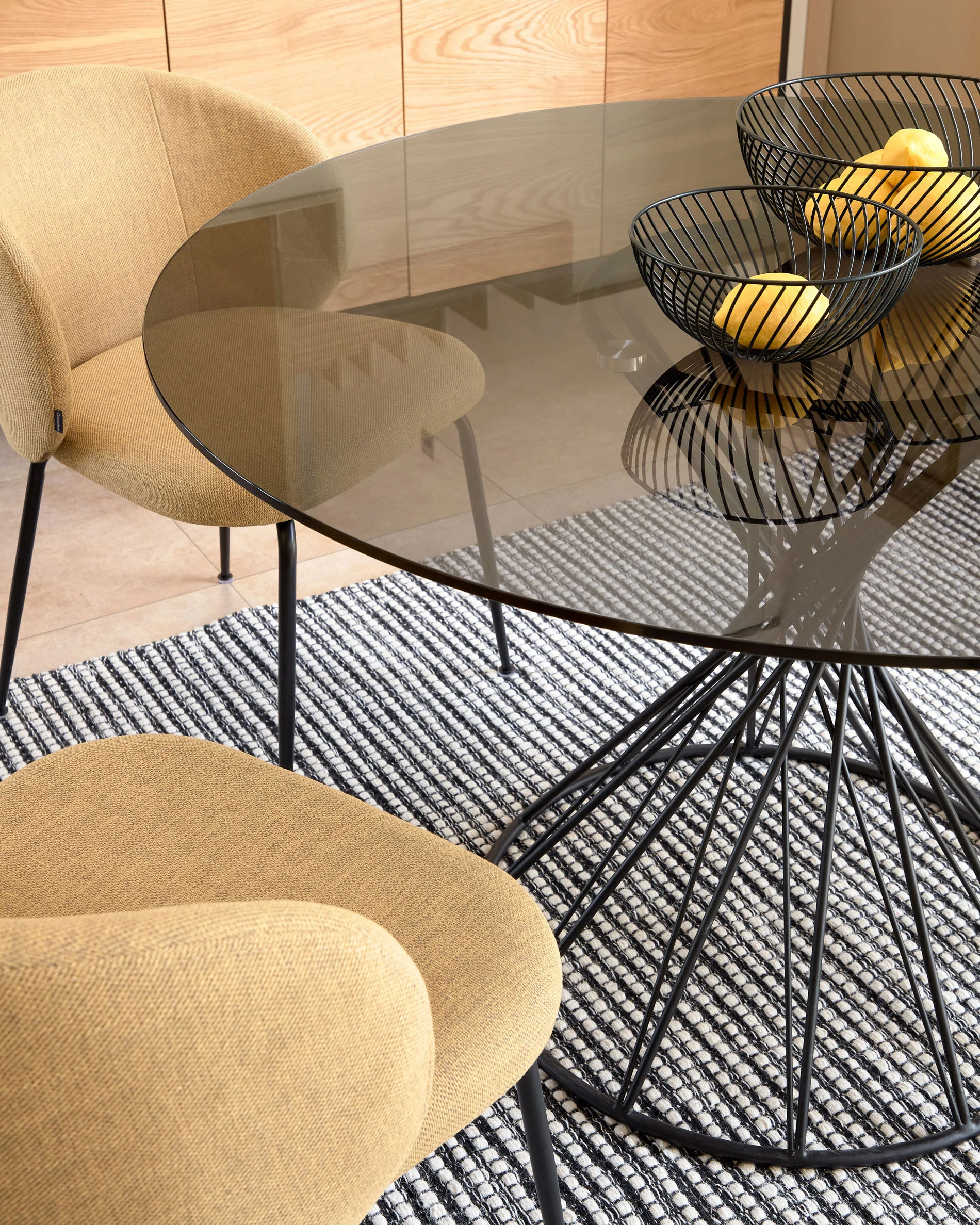 Niut Glas-Tisch Schwarz Ø 120 cm - Image 3