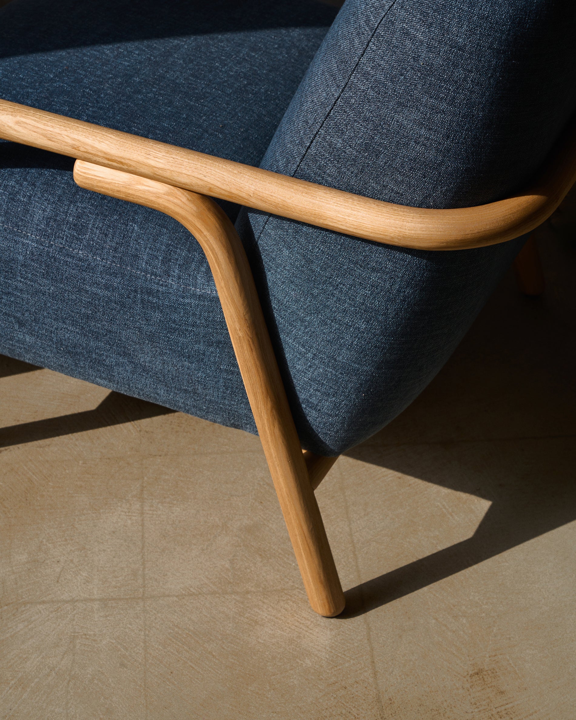 Sessel Sylo blau aus massivem Eschenholz FSC 100% - Image 6