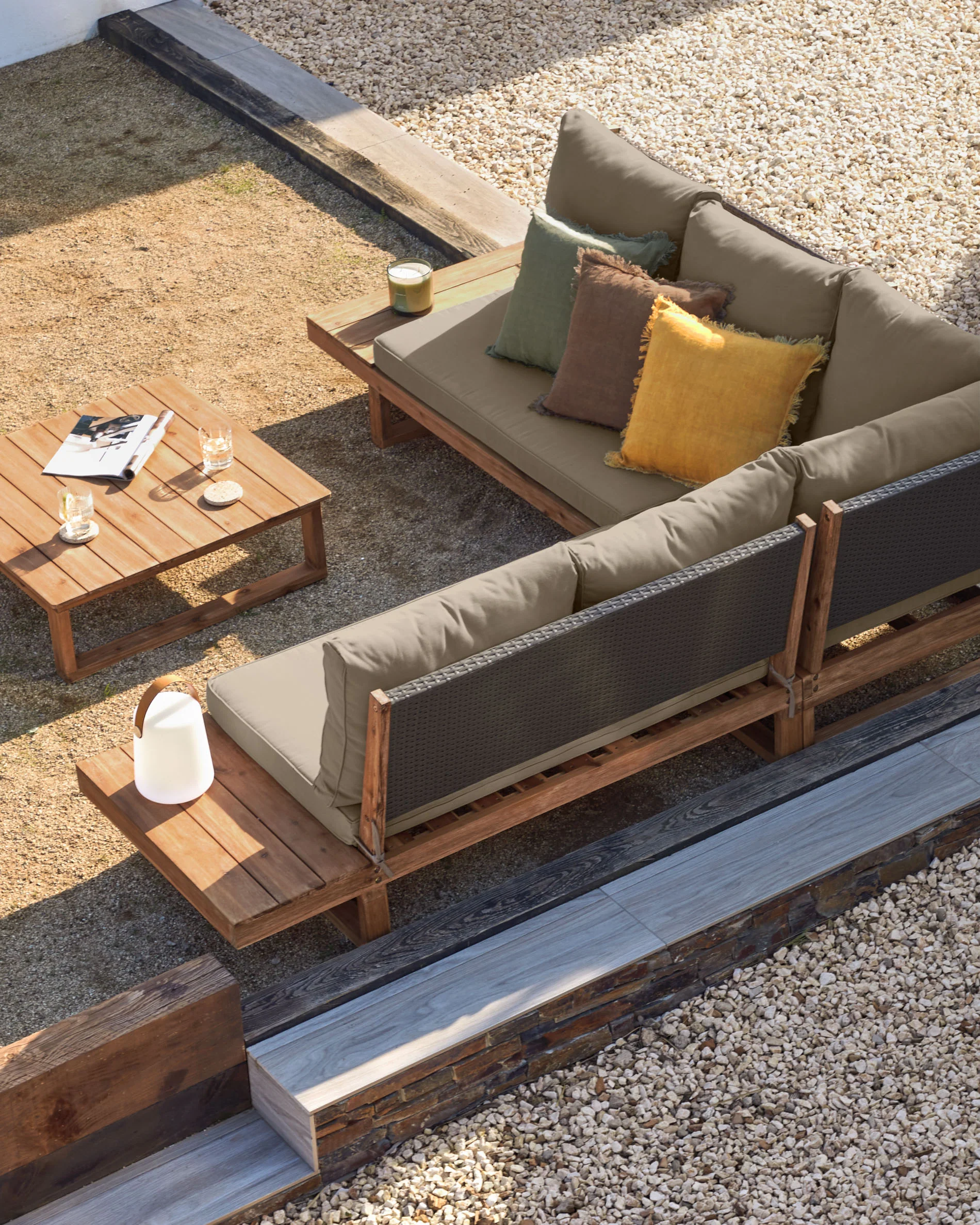 Flaviina Set 5-Sitzer Ecksofa und Tisch aus massivem Akazienholz FSC 100% - Image 4