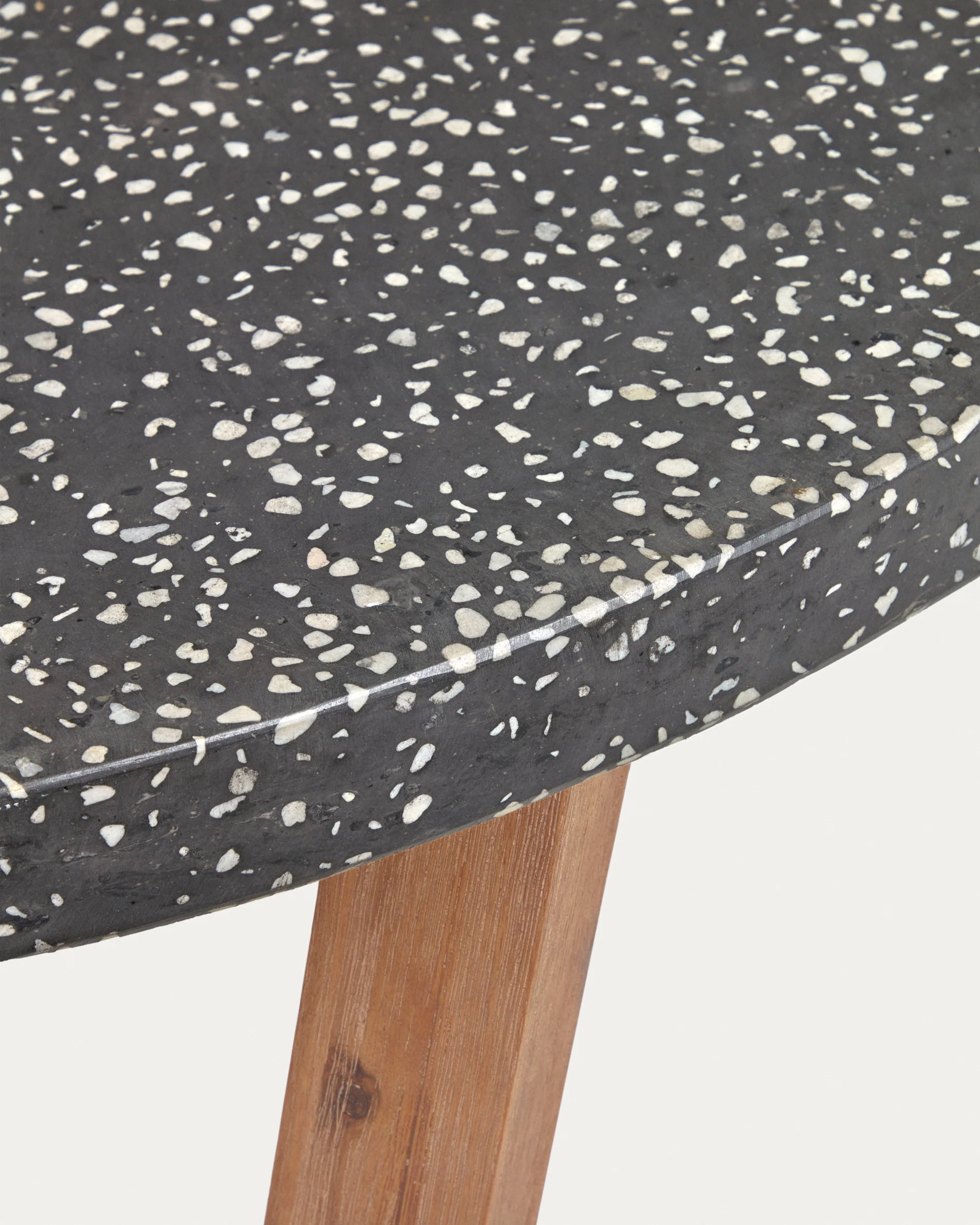 Shanelle runder Tisch aus schwarzem Terrazzo und massivem Akazienholz Ø 120 cm - Image 3