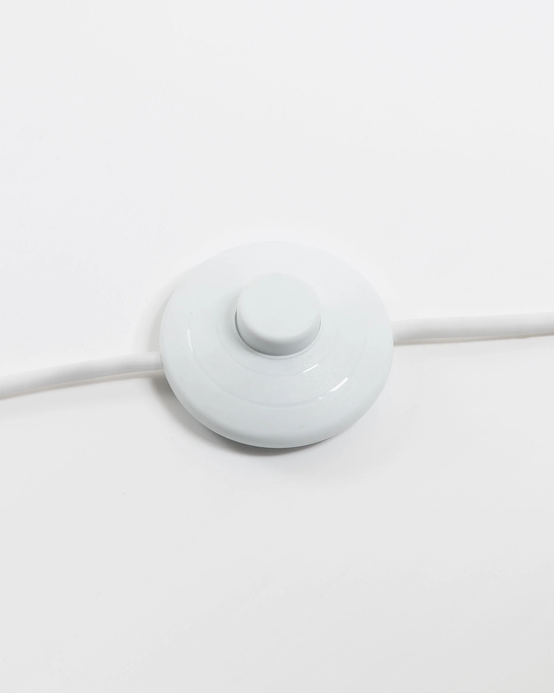Stehlampe Juhe aus Eschenholzfurnier, Metall und weißem Marmor - Image 7