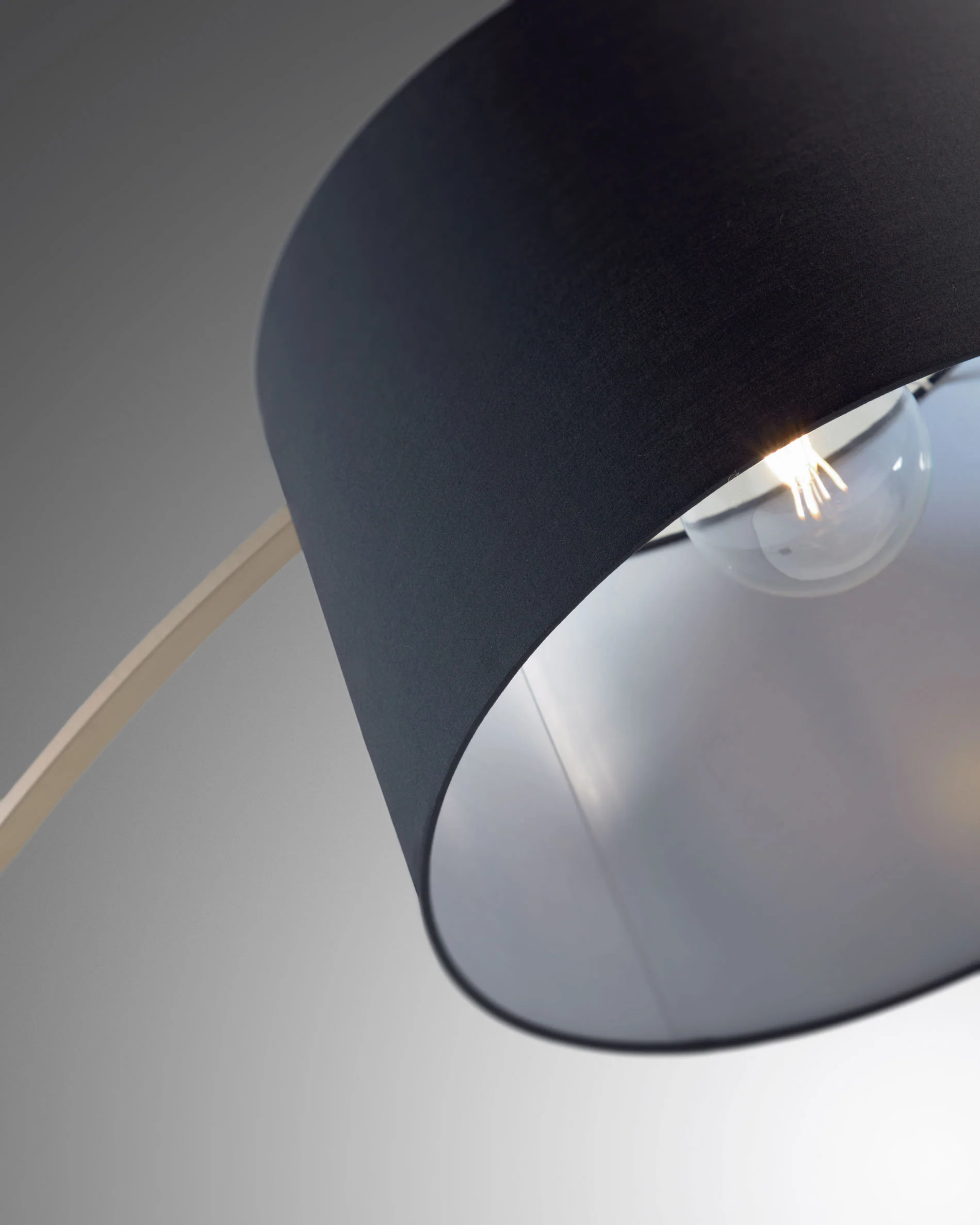 Stehlampe Juhe aus goldenem Metall und schwarzem Marmor - Image 3