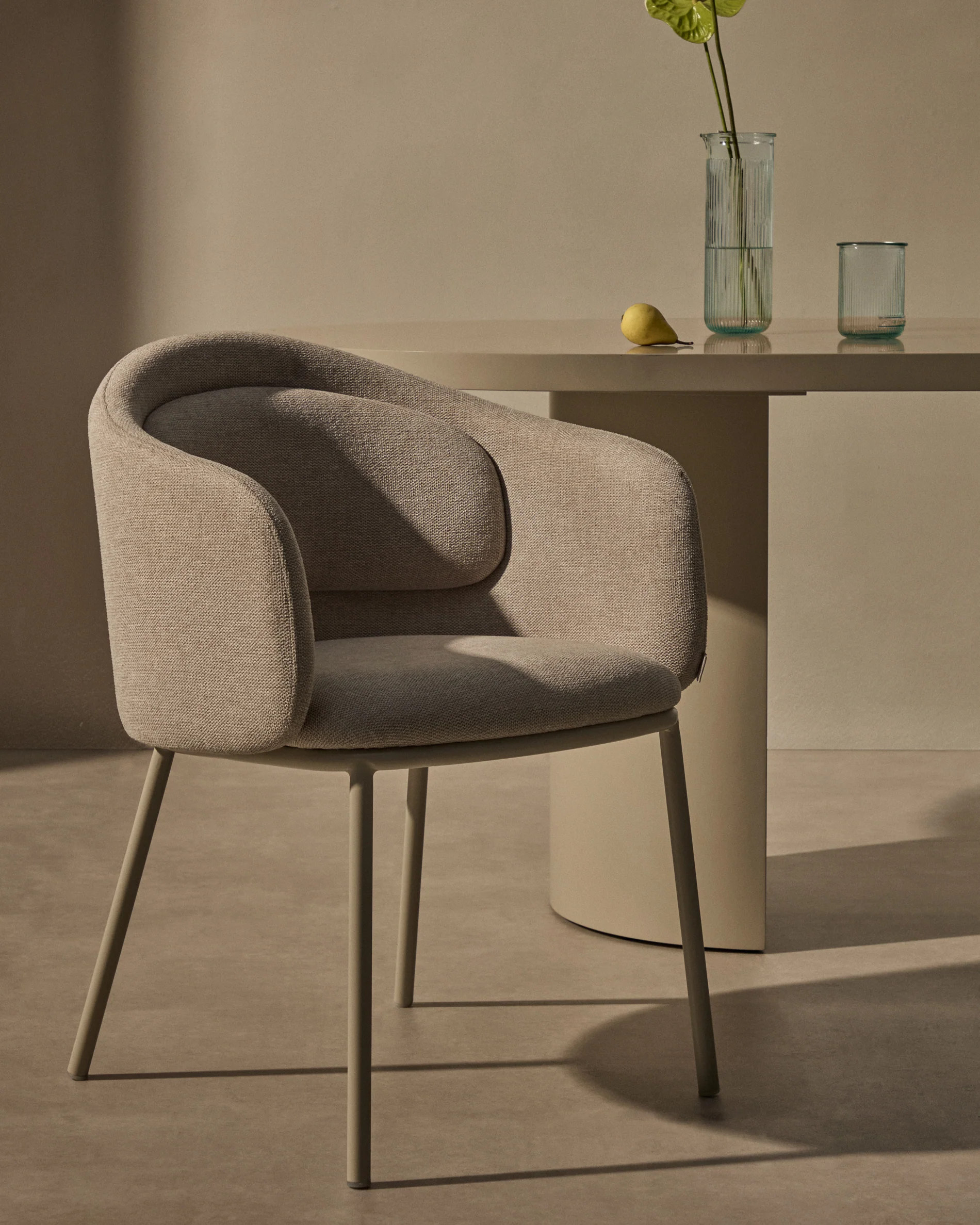 Stuhl Minda beige mit Stahlbeinen in Beige FSC Mix Credit - Image 6
