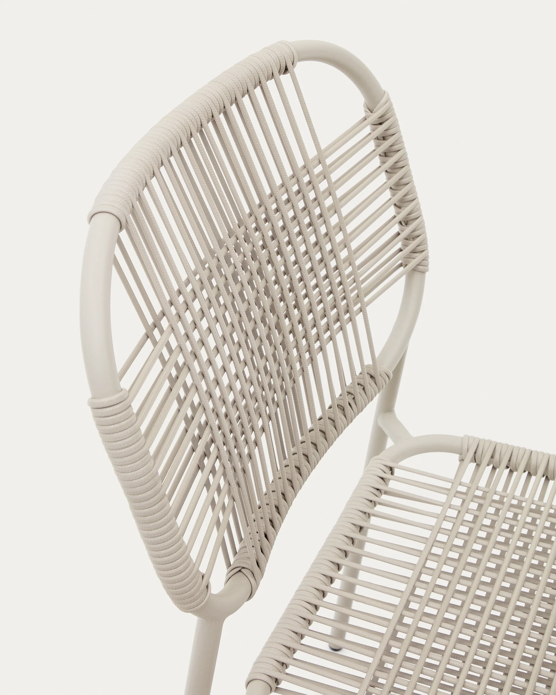Talaier Outdoor Stuhl stapelbar aus synthetischem Seil und verzinktem Stahl beigefarbenes Finish - Image 7
