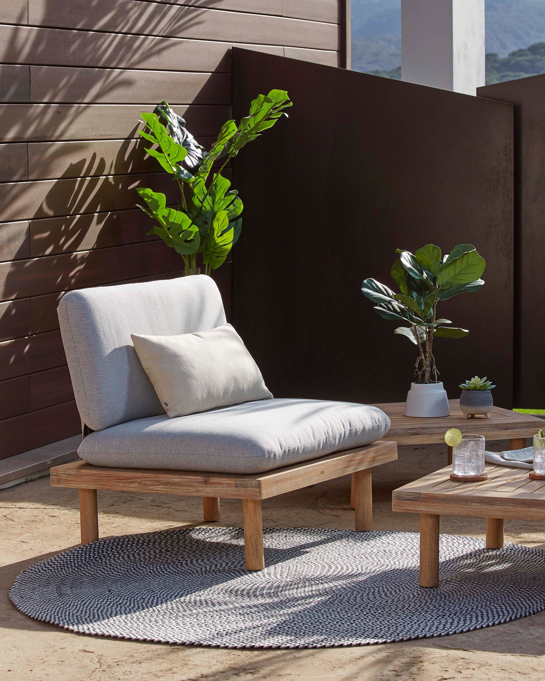 Viridis Set, bestehend aus 2 Sessel und Tisch FSC 100% - Image 4